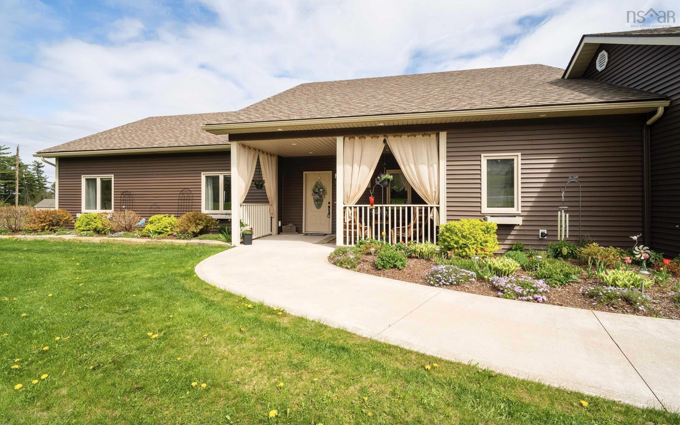 $749,900.00: 2162 Highway 376, Lyons Brook