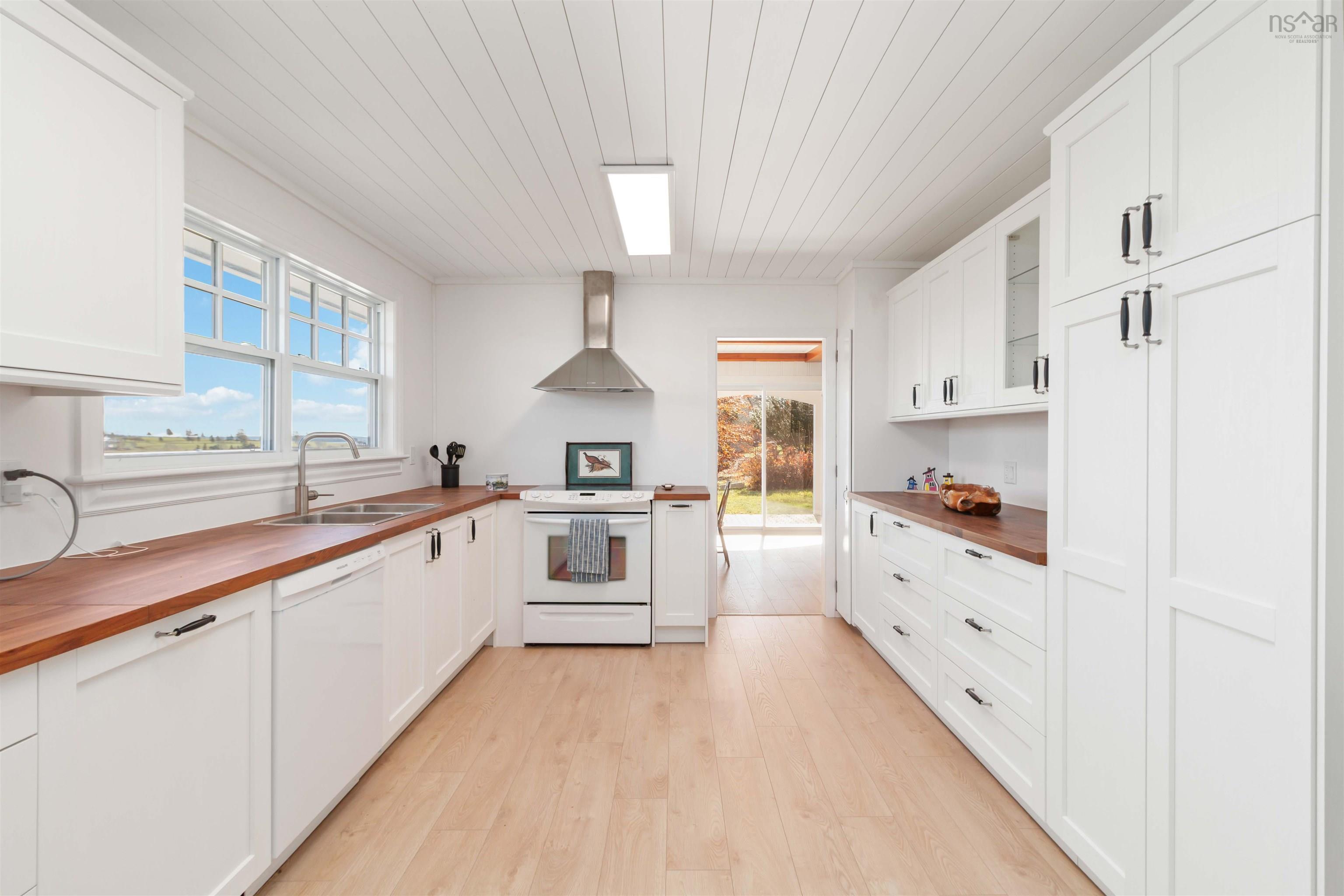 $1,150,000.00: 97 Nauss Point Road, Chester