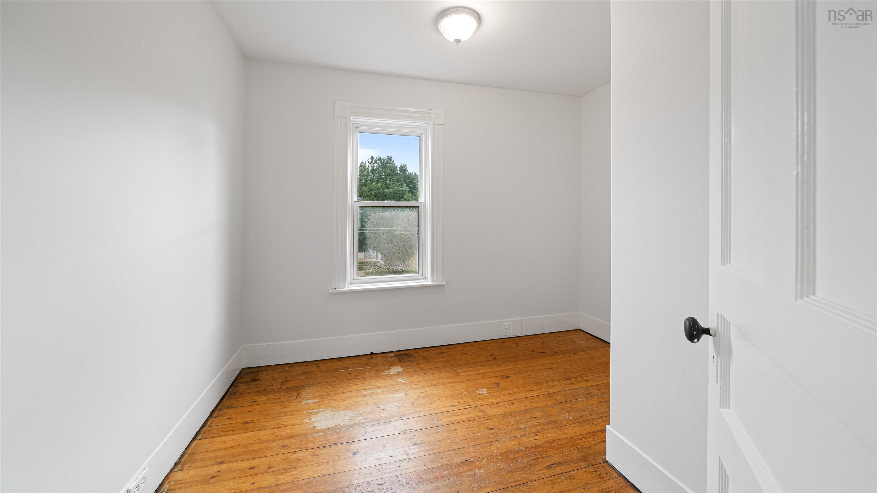 $224,500.00: 515 Pleasant Street, New Glasgow