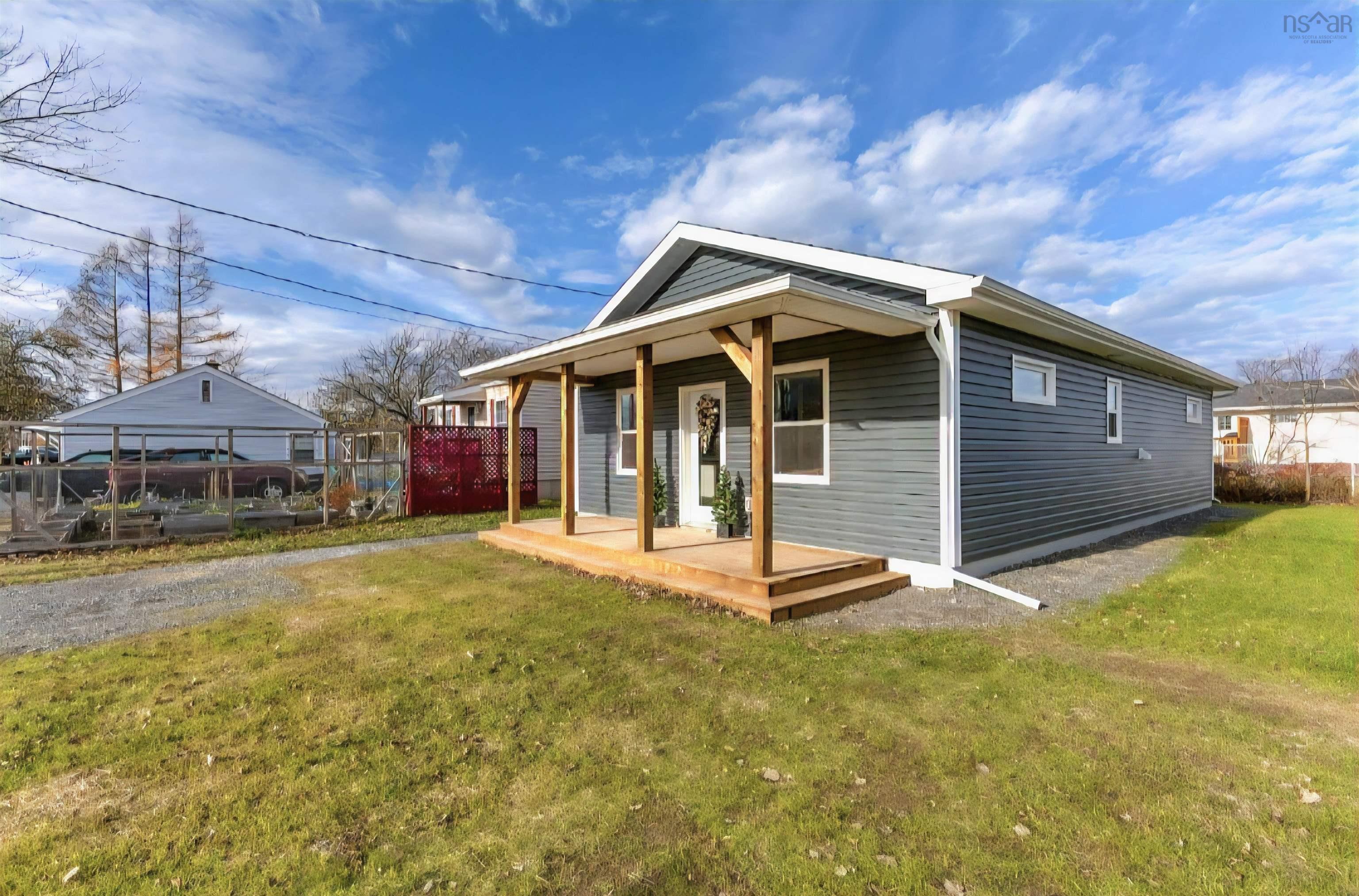 $290,000.00: 54 Oak Street, Pictou