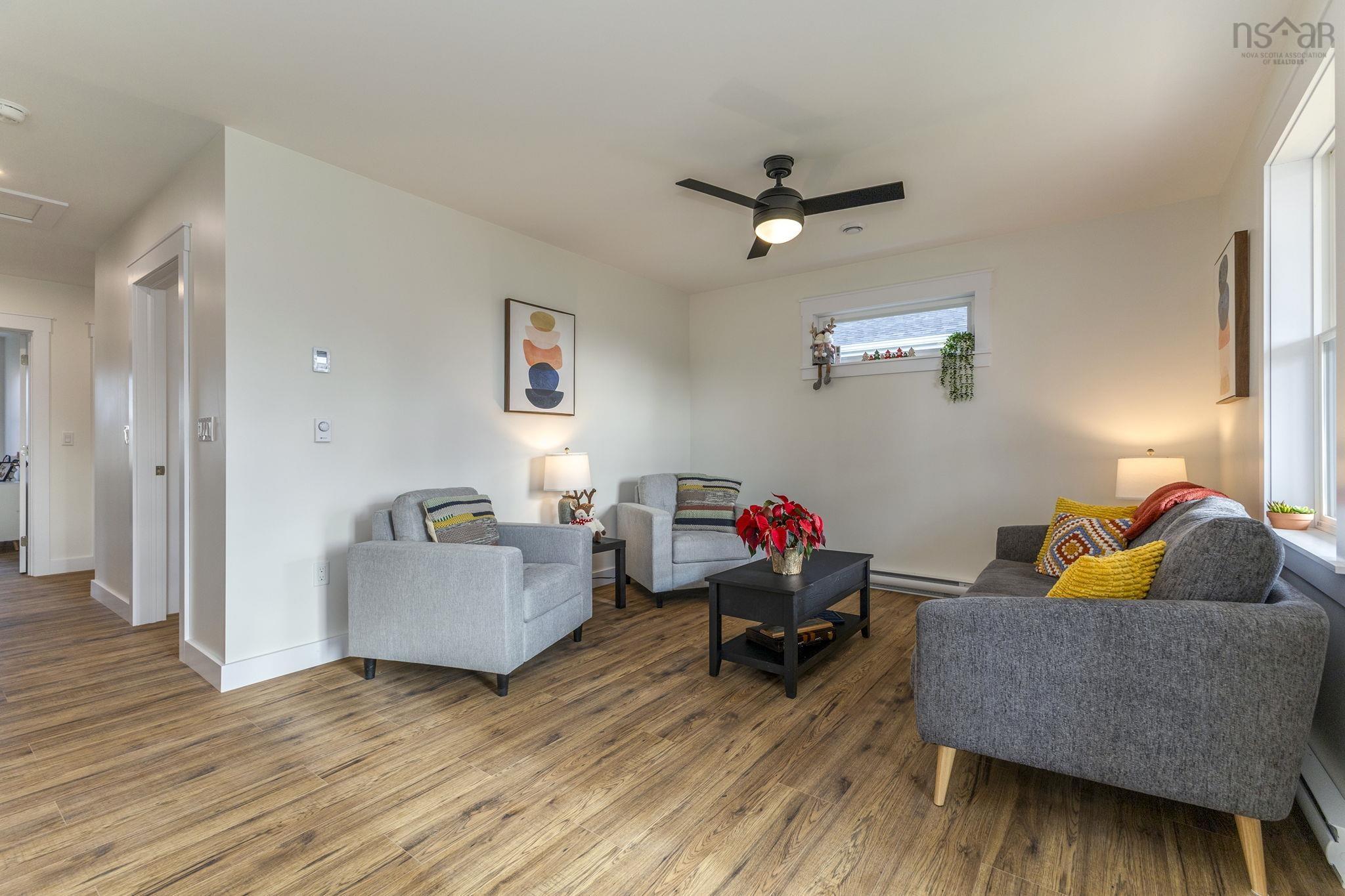 $290,000.00: 54 Oak Street, Pictou