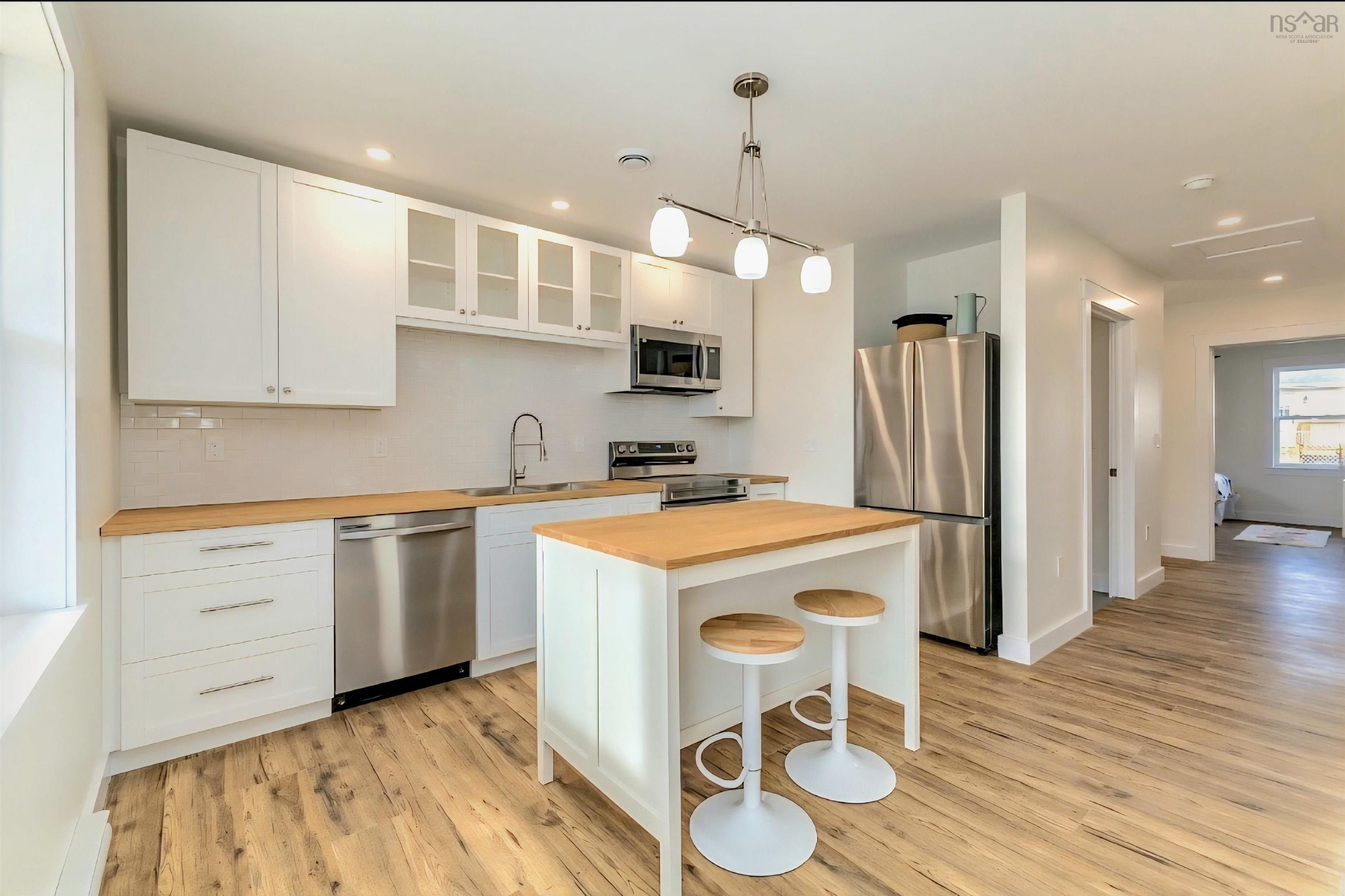 $290,000.00: 54 Oak Street, Pictou