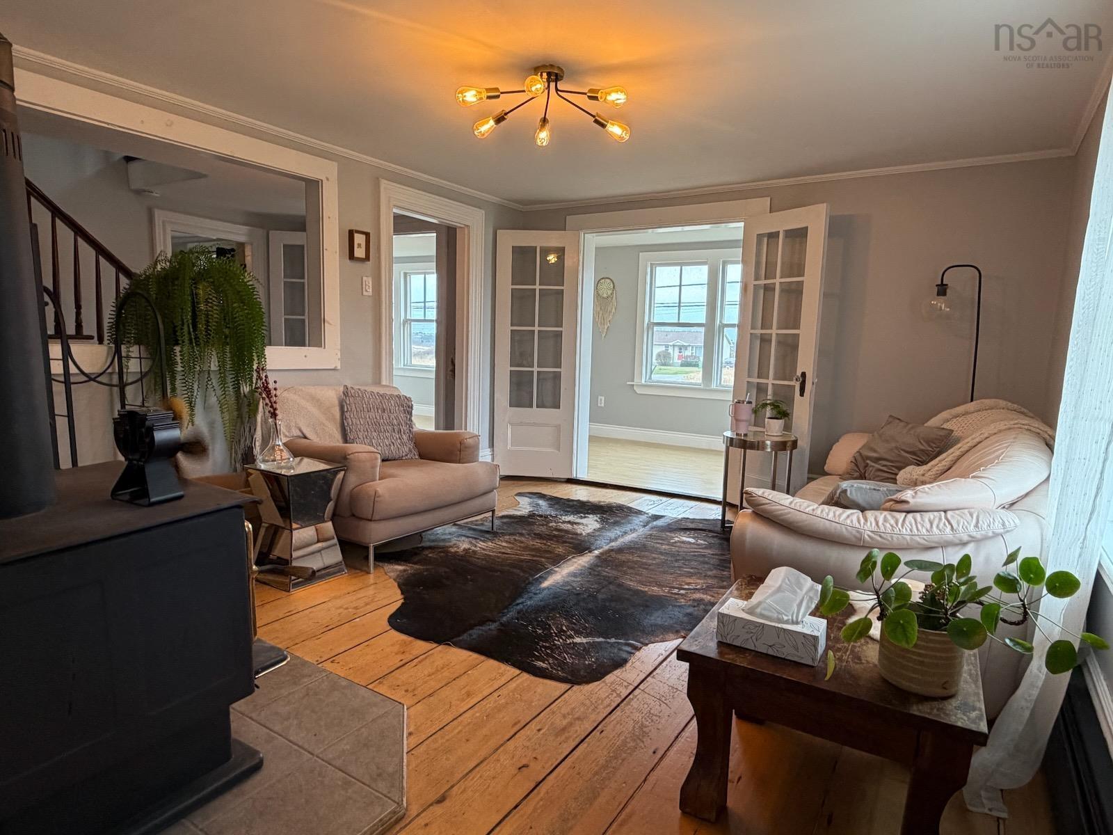 $299,900.00: 156 Main Shore Road, Milton Highlands