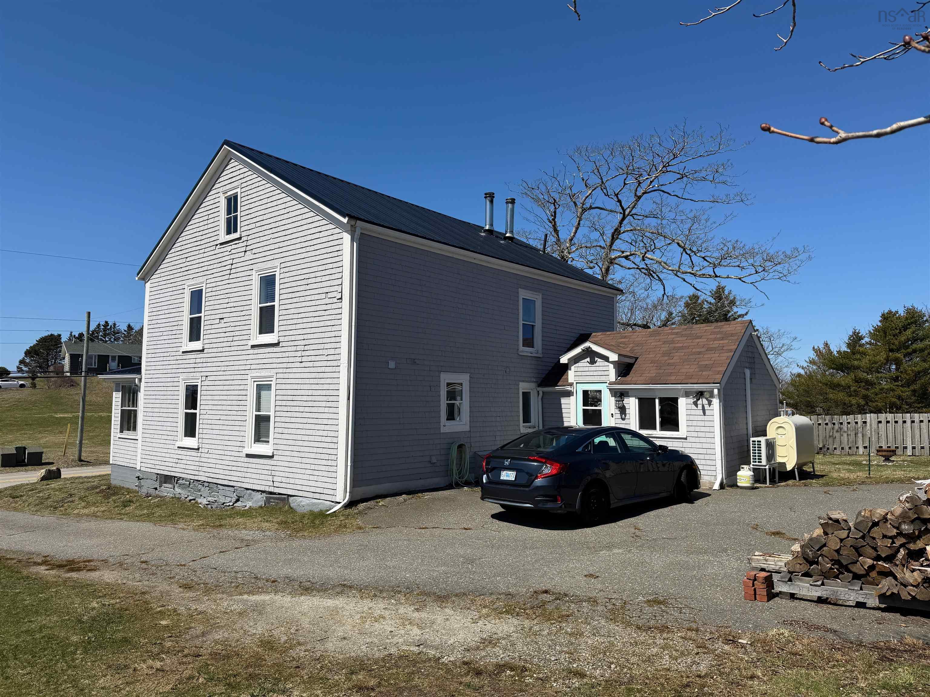 $299,900.00: 156 Main Shore Road, Milton Highlands