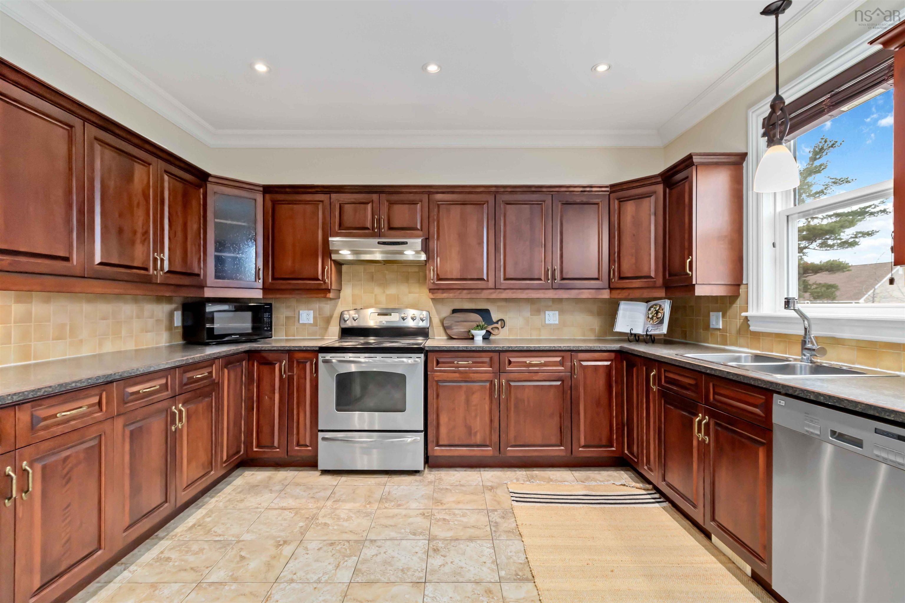 167 Ravines Drive, Bedford, NS (MLS 202528653)