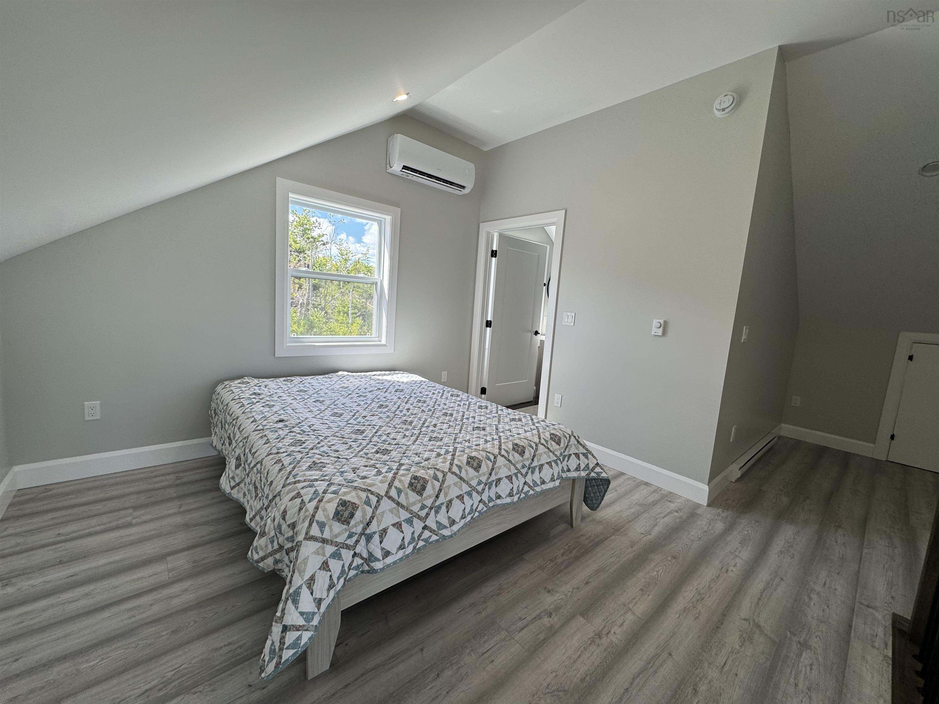 $359,900.00: 36 Brewer Drive, Mira Gut