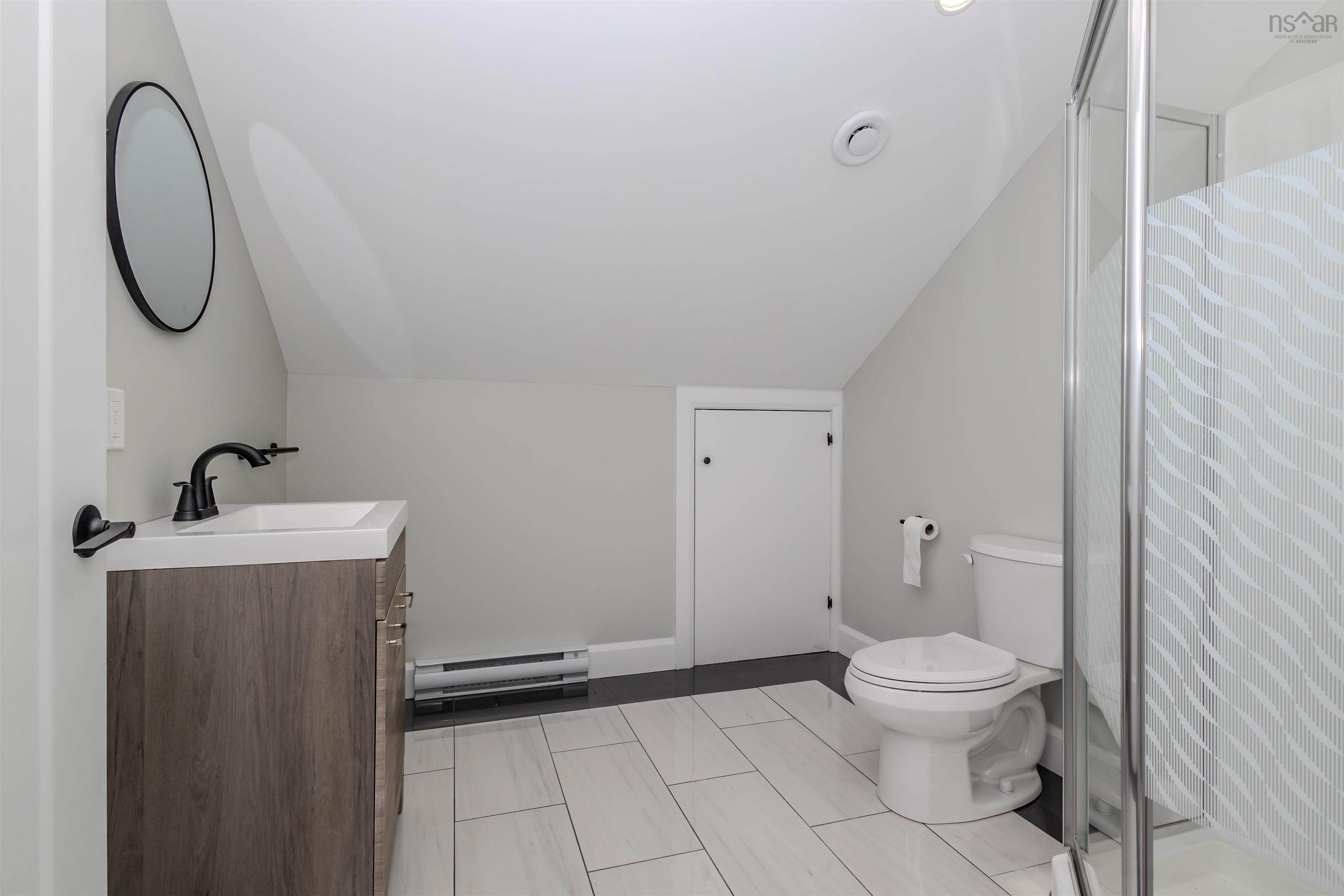 $359,900.00: 36 Brewer Drive, Mira Gut