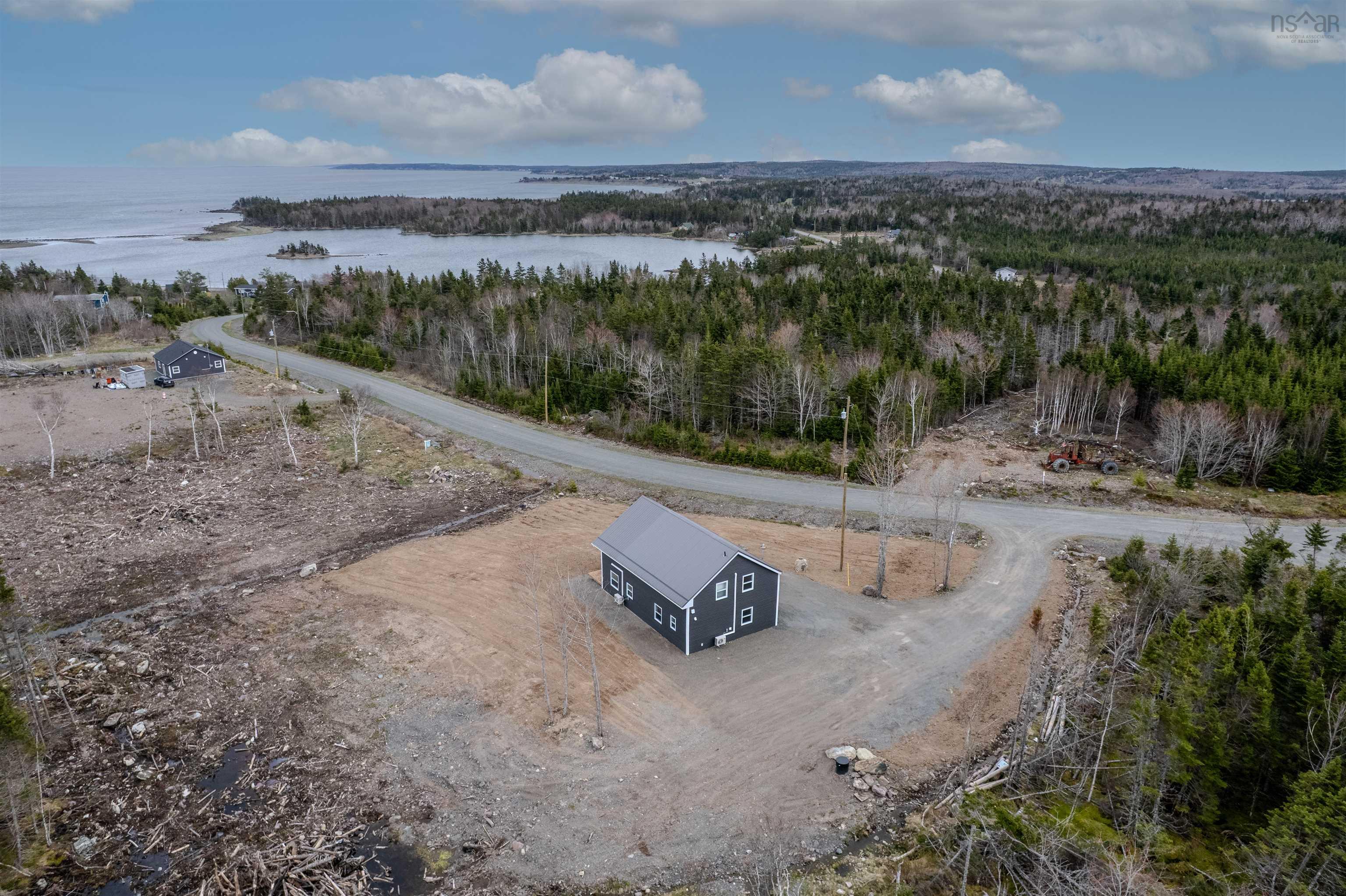 $359,900.00: 36 Brewer Drive, Mira Gut