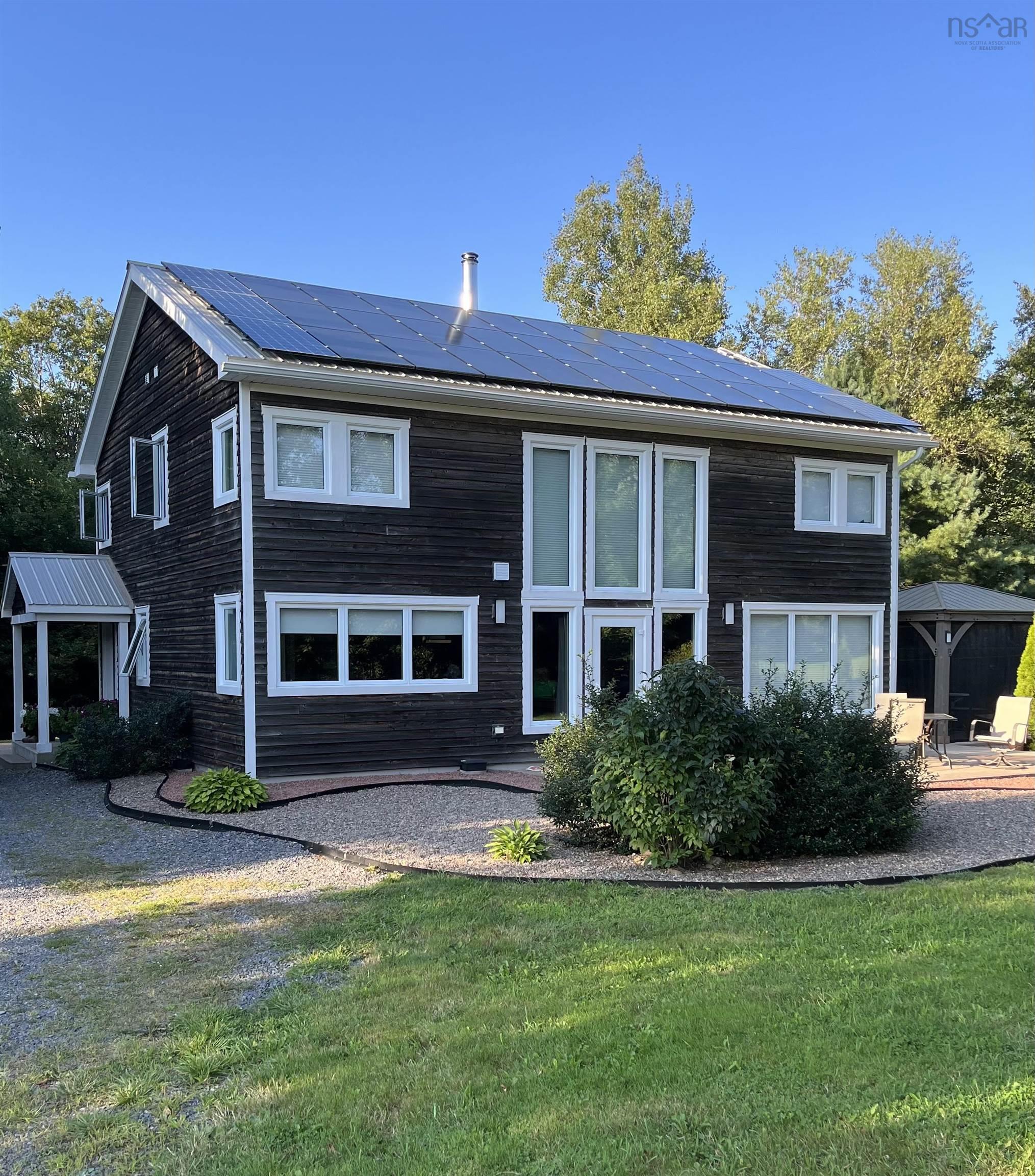 822 Cleveland Road, Windermere, NS (MLS® 202528724) | Windermere Real Estate | RE/MAX Halifax