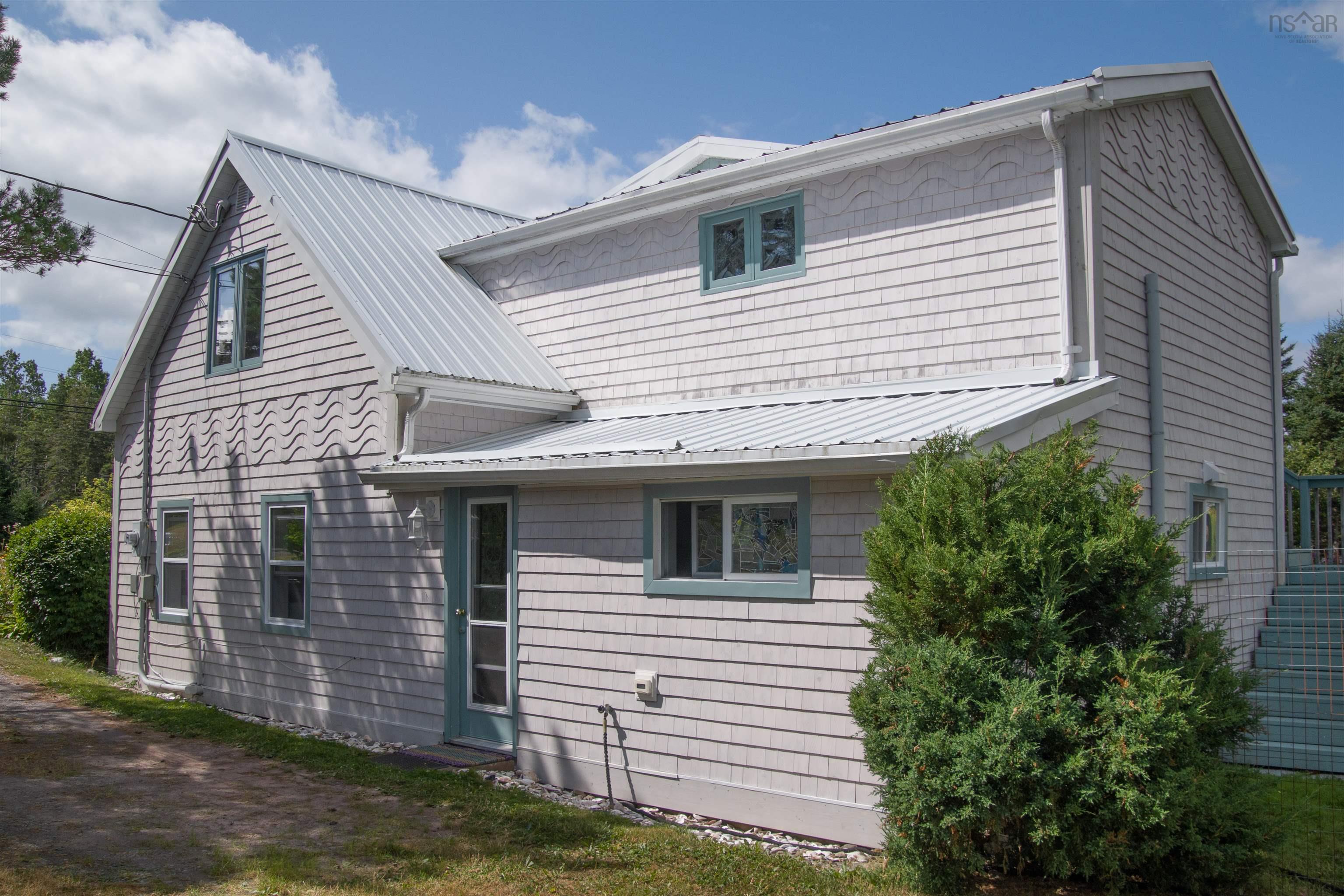 $449,000.00: 3067 320 Highway, D'Escousse