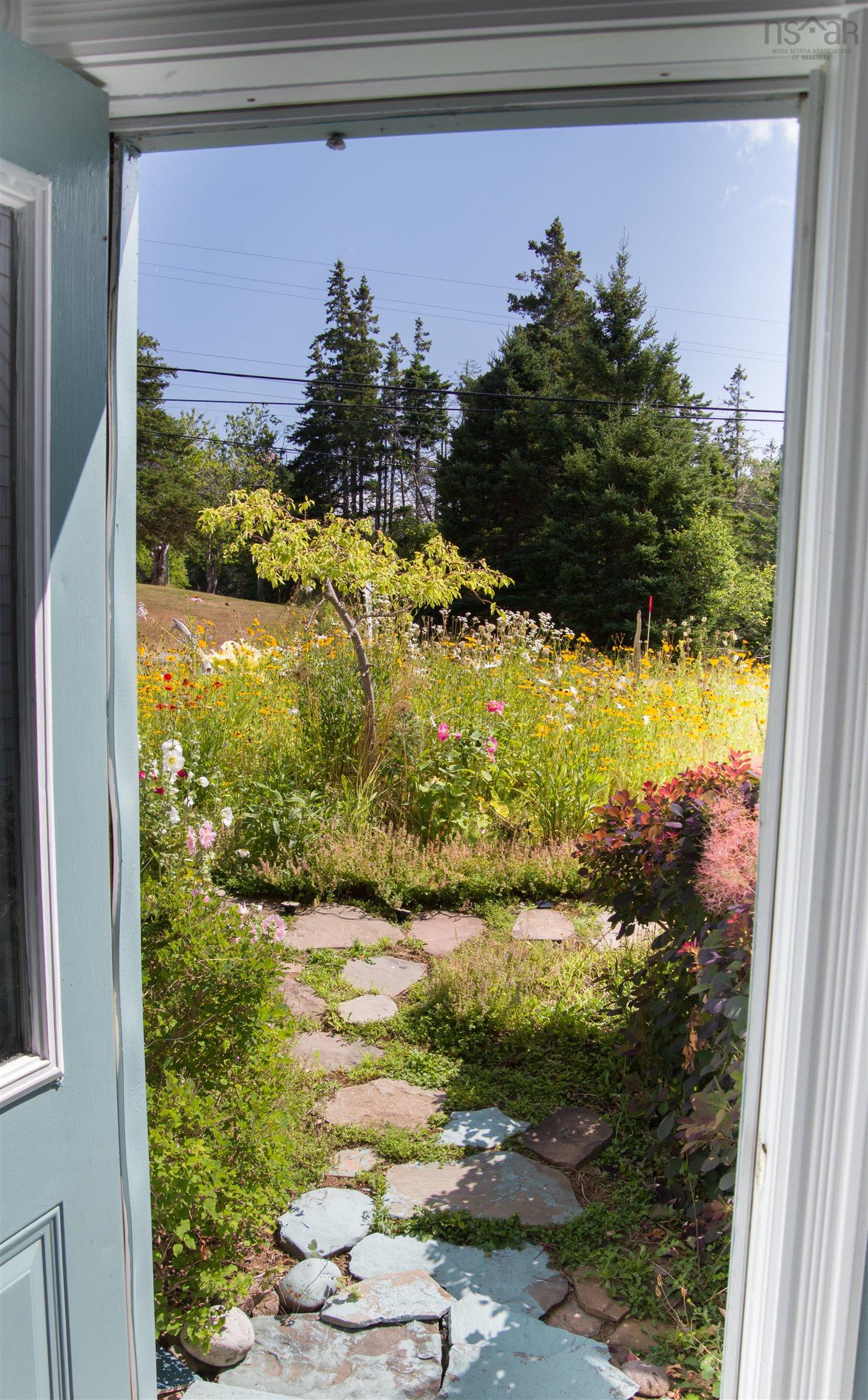 $449,000.00: 3067 320 Highway, D