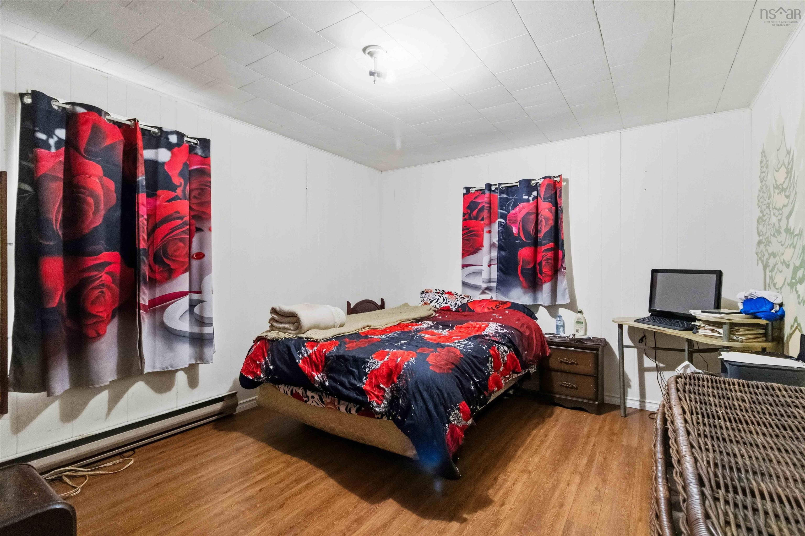 $244,850.00: 9773 Highway 8, Caledonia