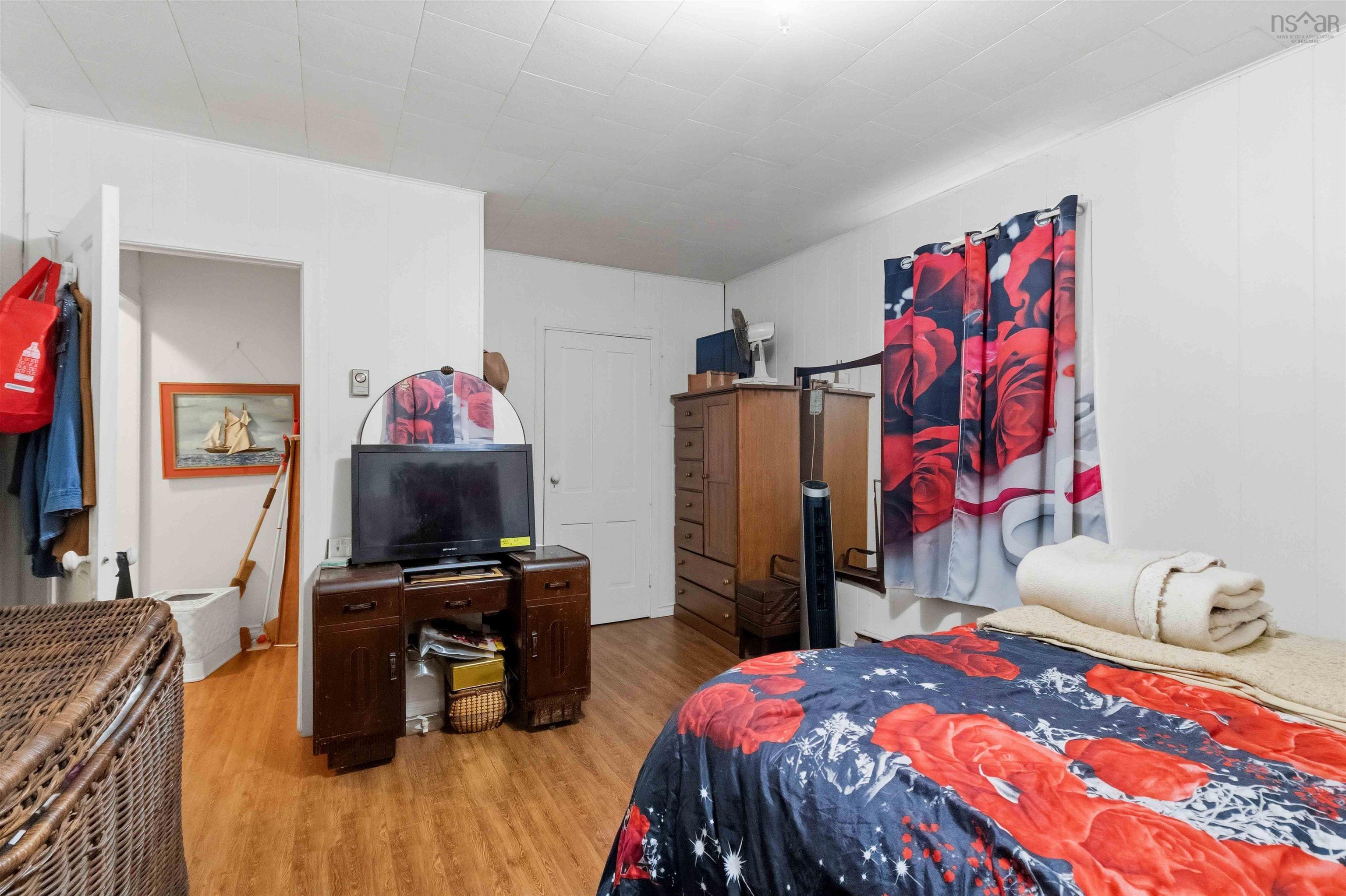 $244,850.00: 9773 Highway 8, Caledonia