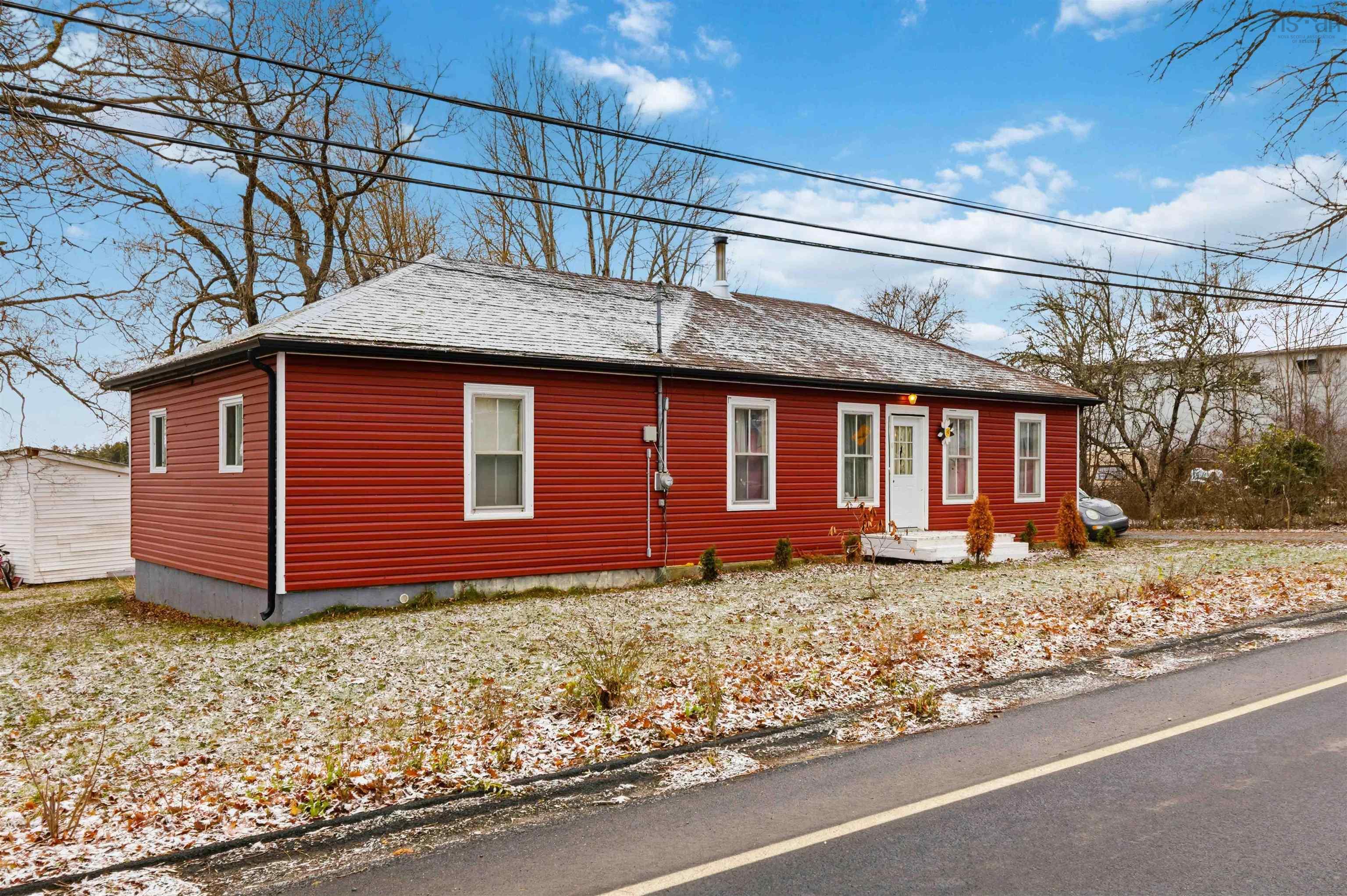 $244,850.00: 9773 Highway 8, Caledonia