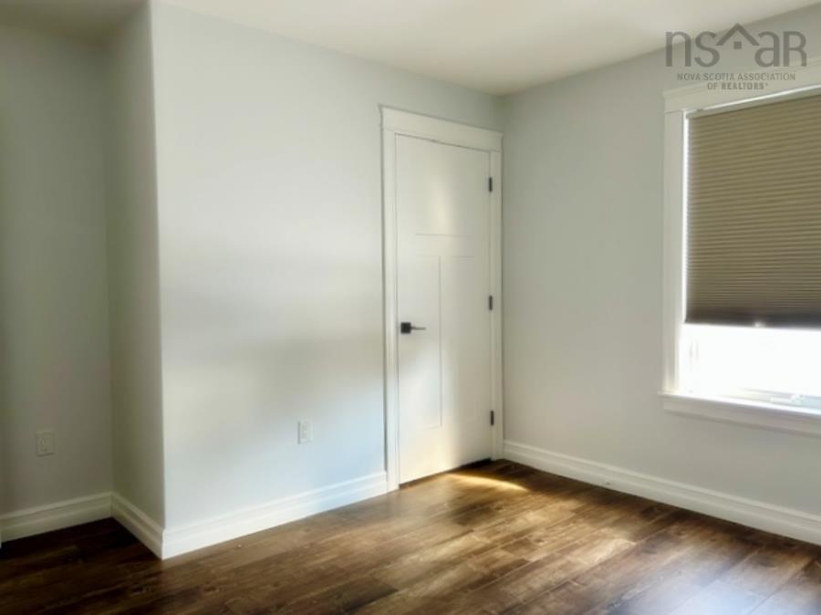 $499,999.00: 144 Winburn Avenue, Bridgewater