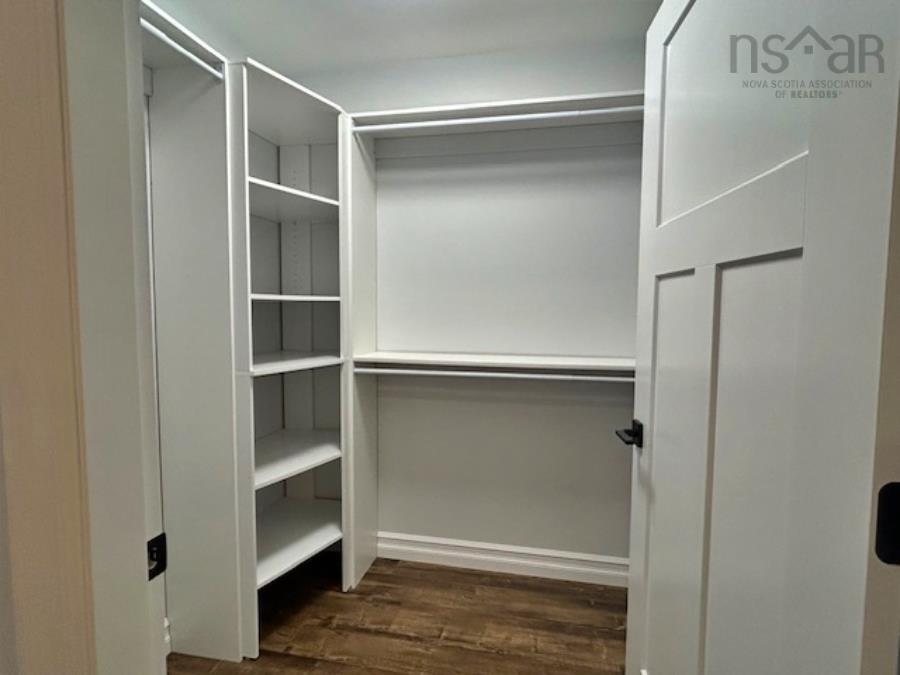 $499,999.00: 144 Winburn Avenue, Bridgewater