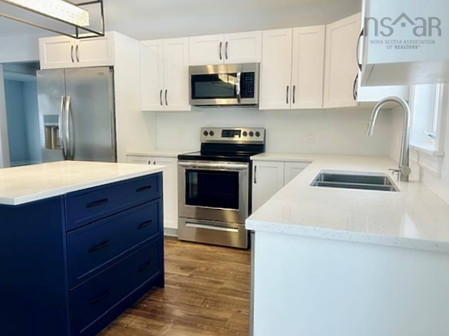 $499,999.00: 144 Winburn Avenue, Bridgewater