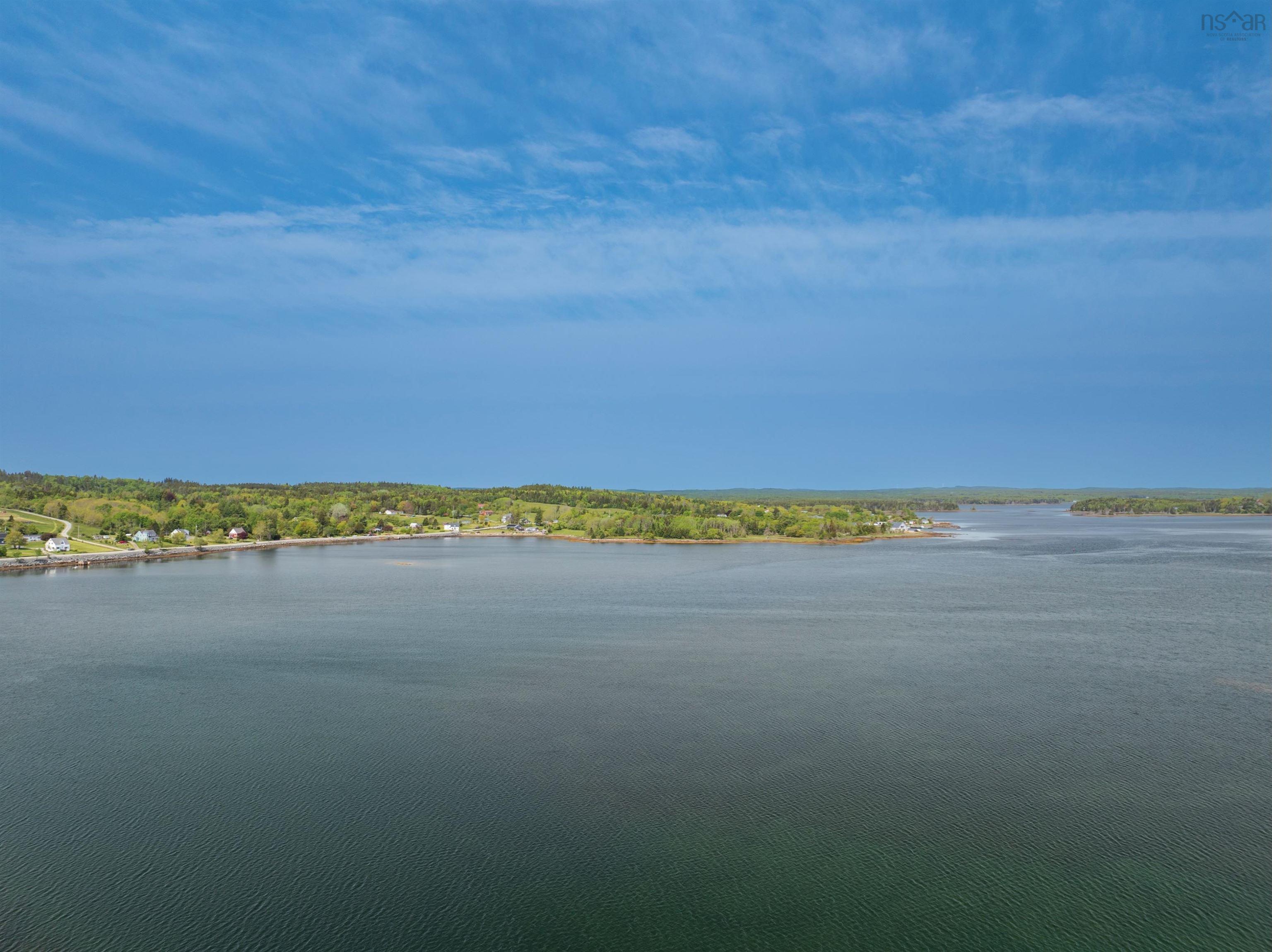 $275,000.00: Woodenship Lane, Feltzen South