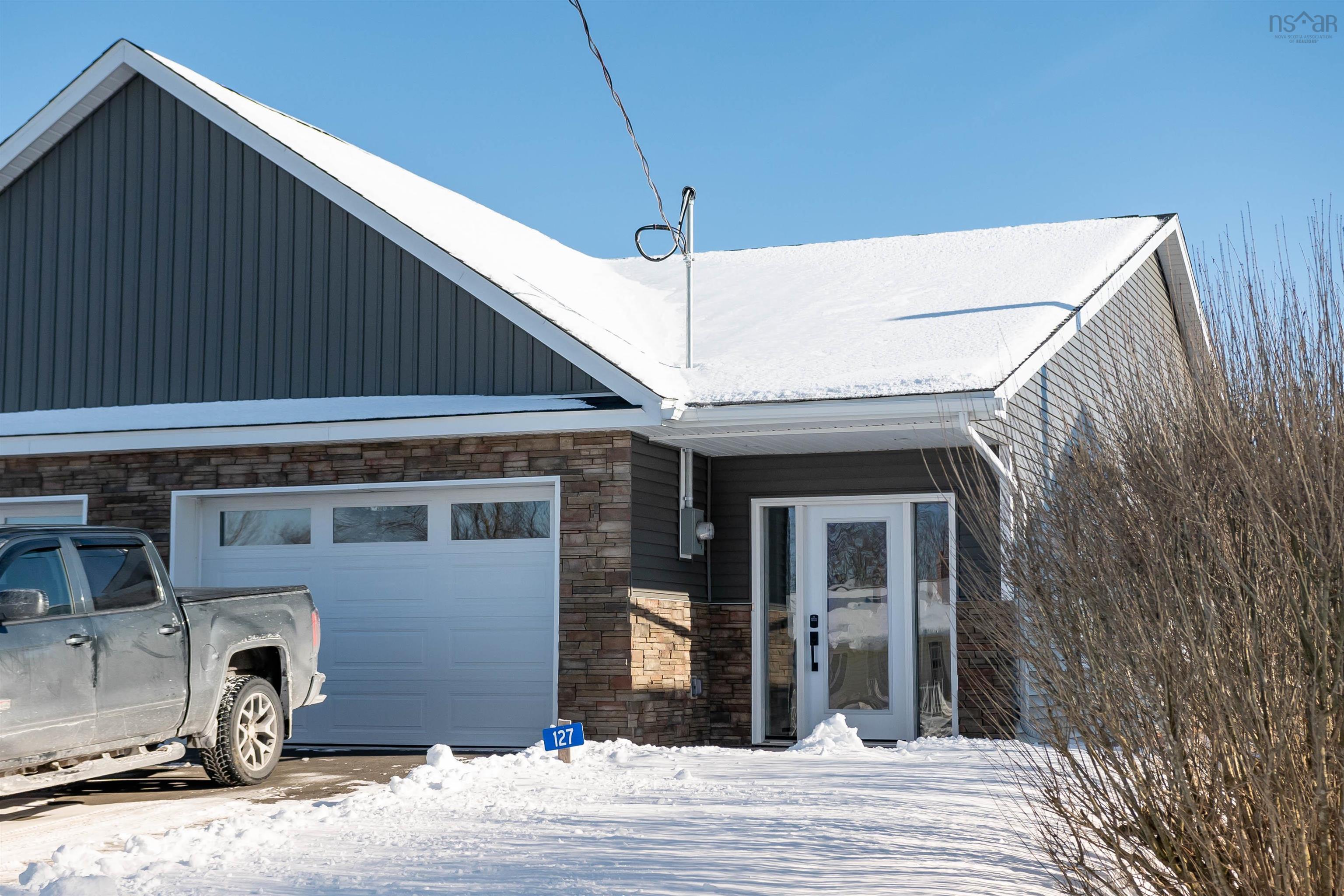 $439,900.00: 127 Kent Road, Lower Truro