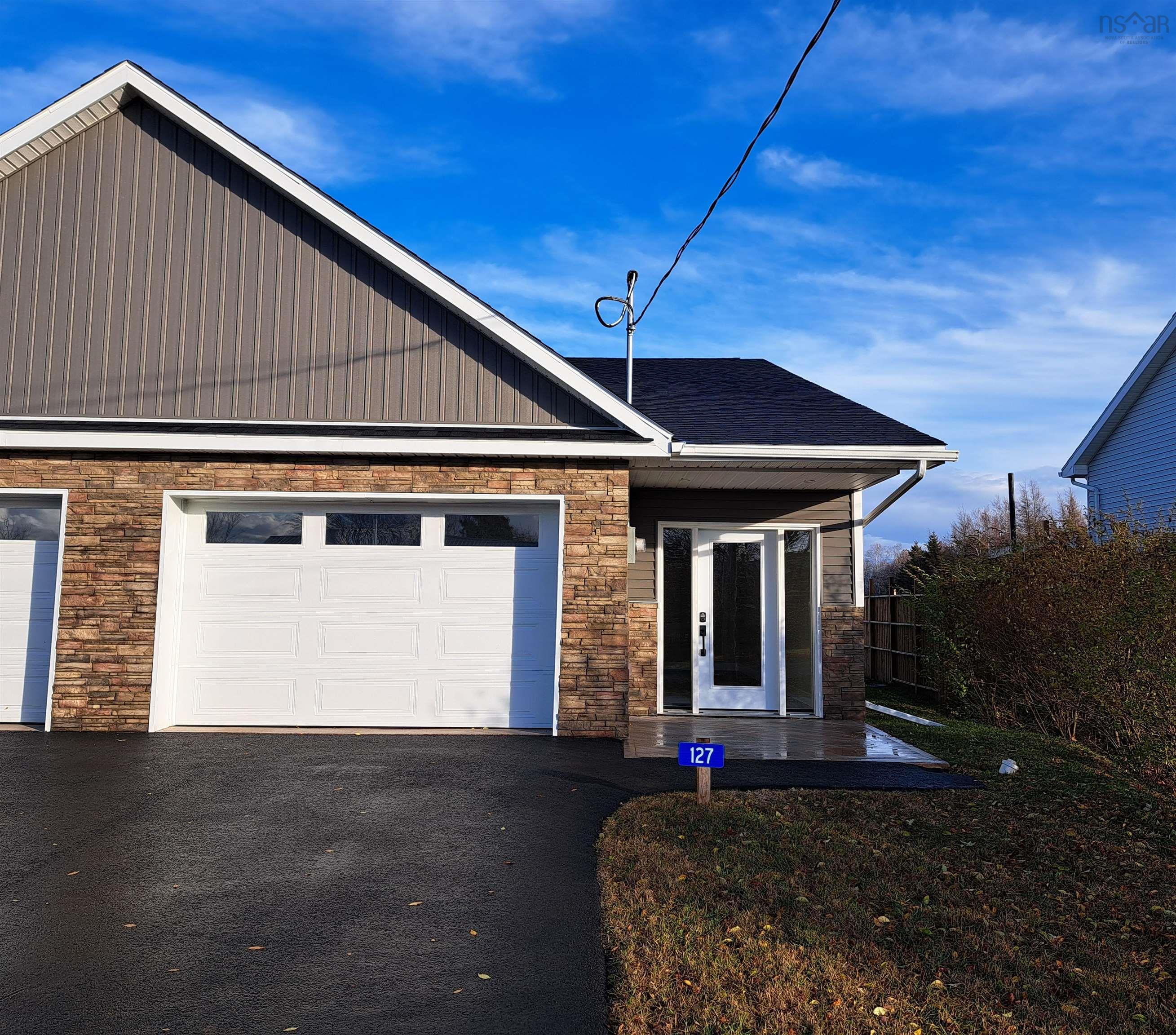 $439,900.00: 127 Kent Road, Lower Truro