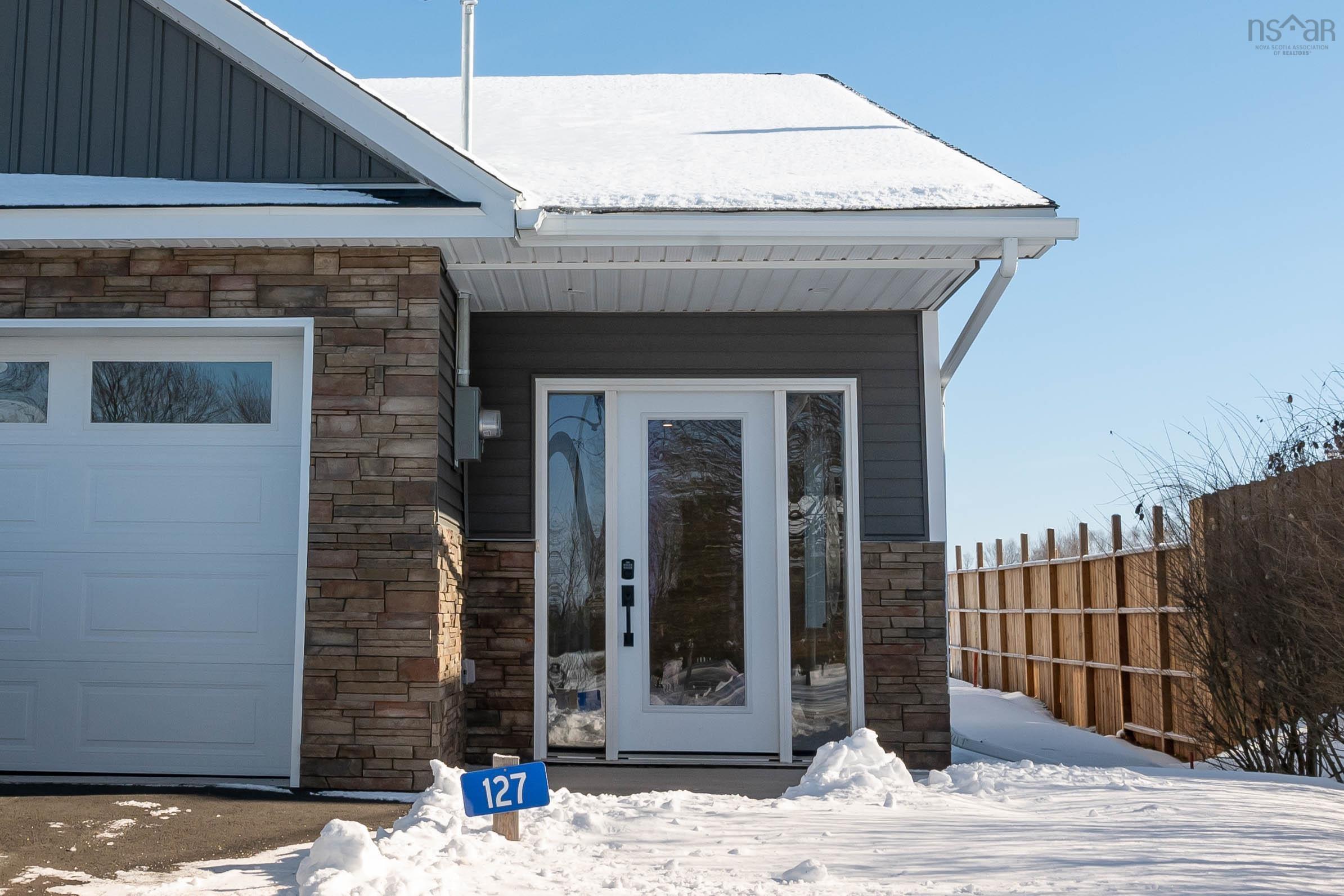 $439,900.00: 127 Kent Road, Lower Truro