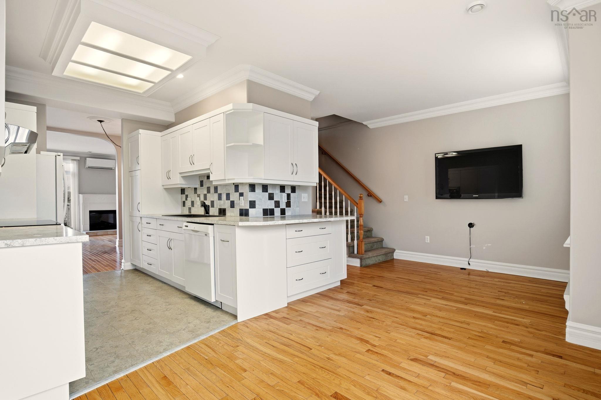 4 Arthur Lismer Court, Bedford, NS (MLS 202528919)