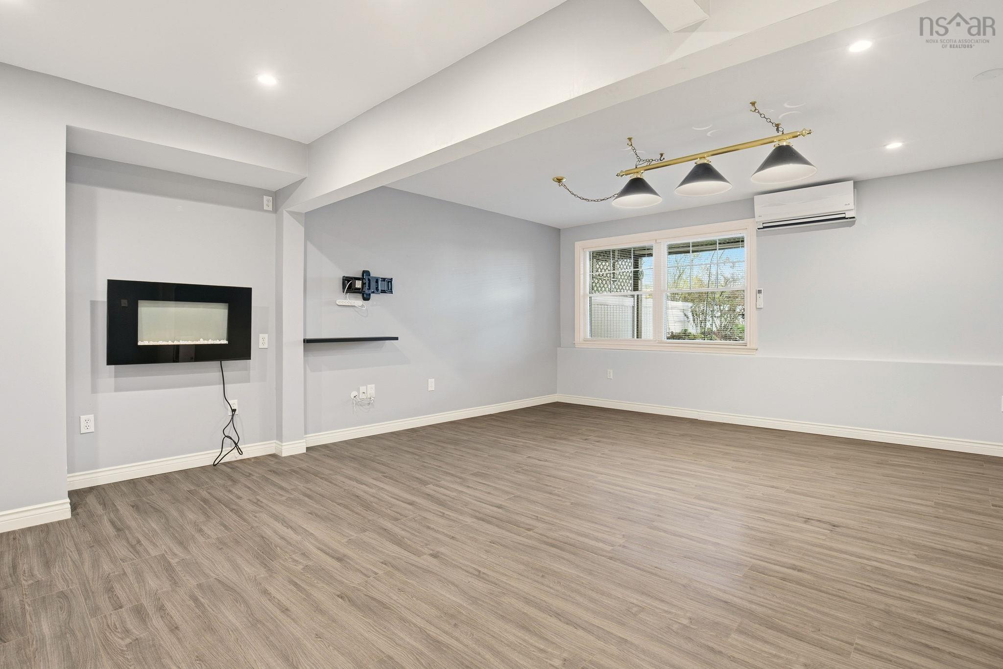 4 Arthur Lismer Court, Bedford, NS (MLS 202528919)