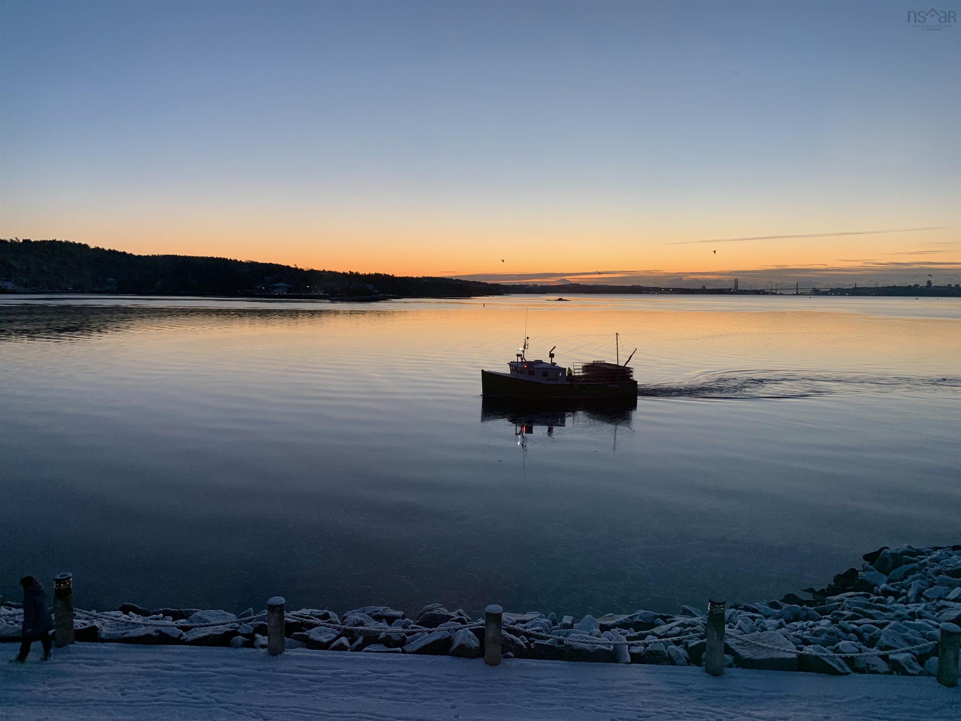 4 Arthur Lismer Court, Bedford, NS (MLS 202528919)