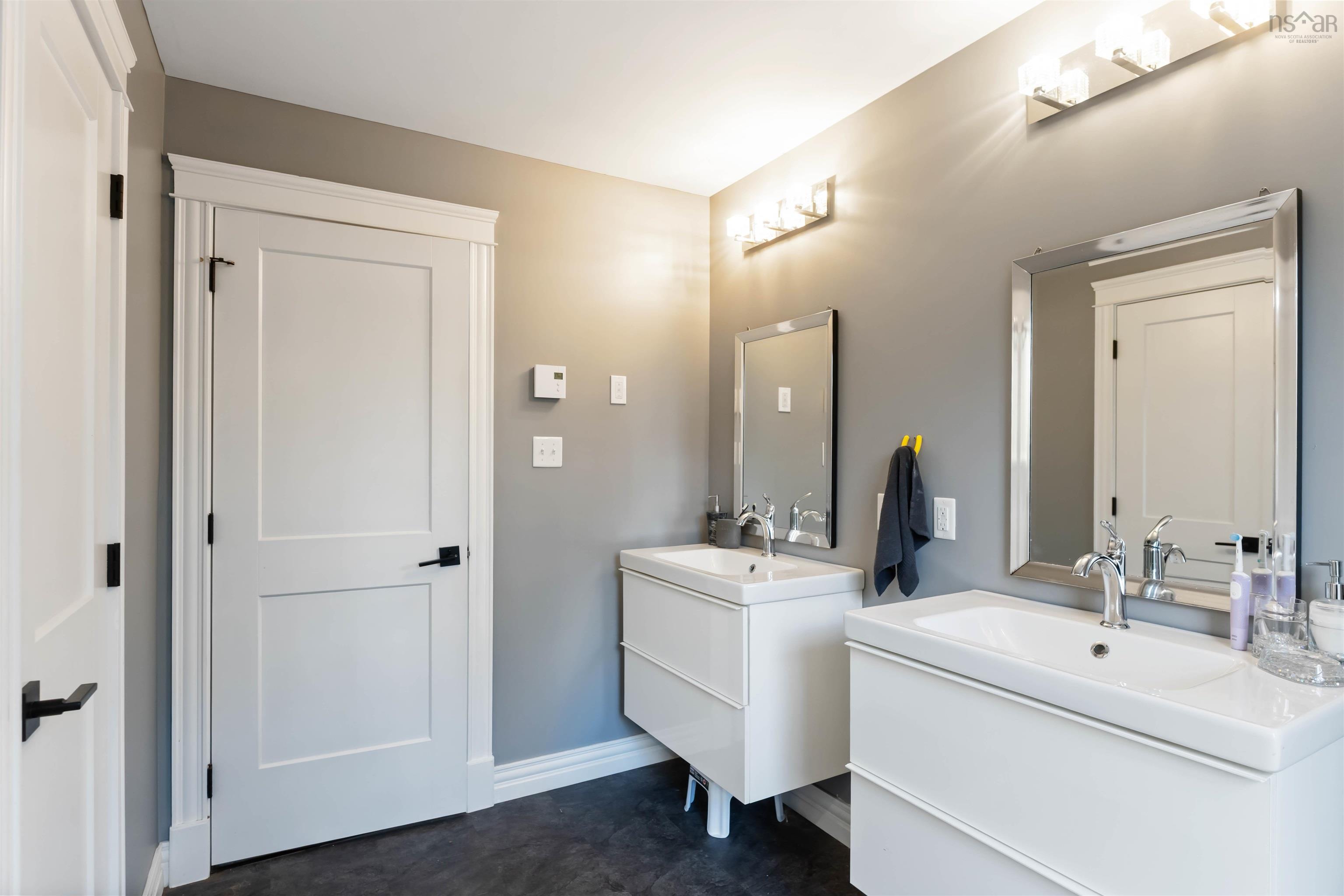 $774,900.00: 561 Hall Road, Millville