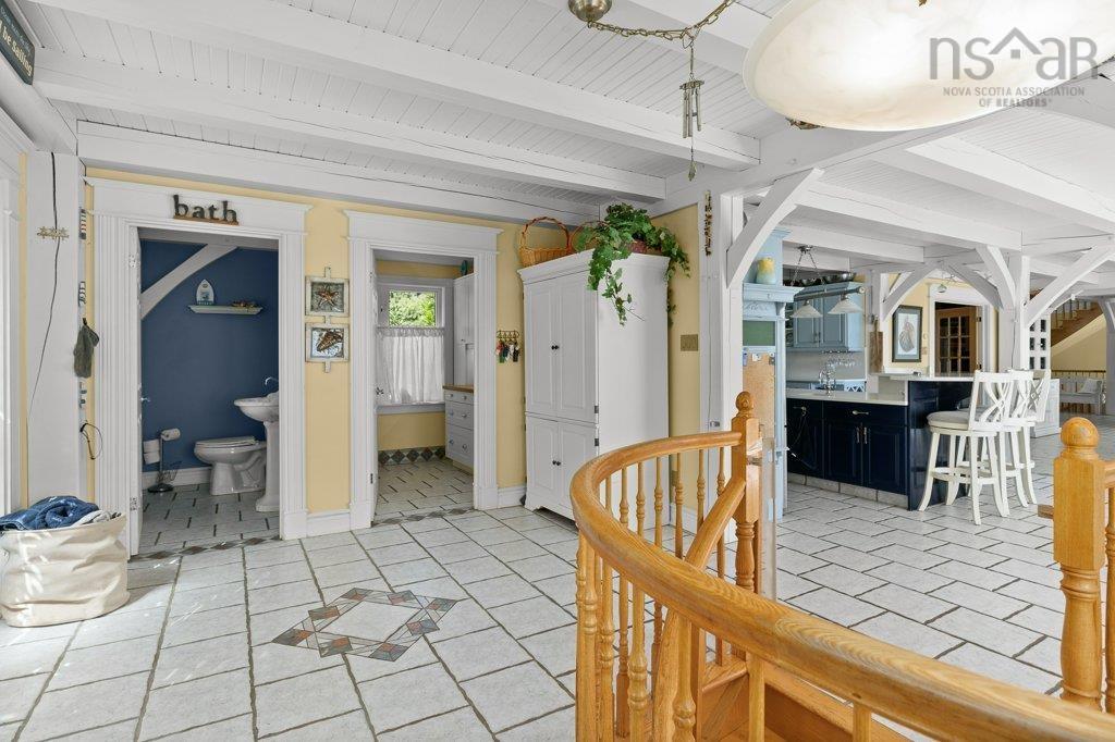 $3,875,000.00: 226 Crandall Road, Martins Point