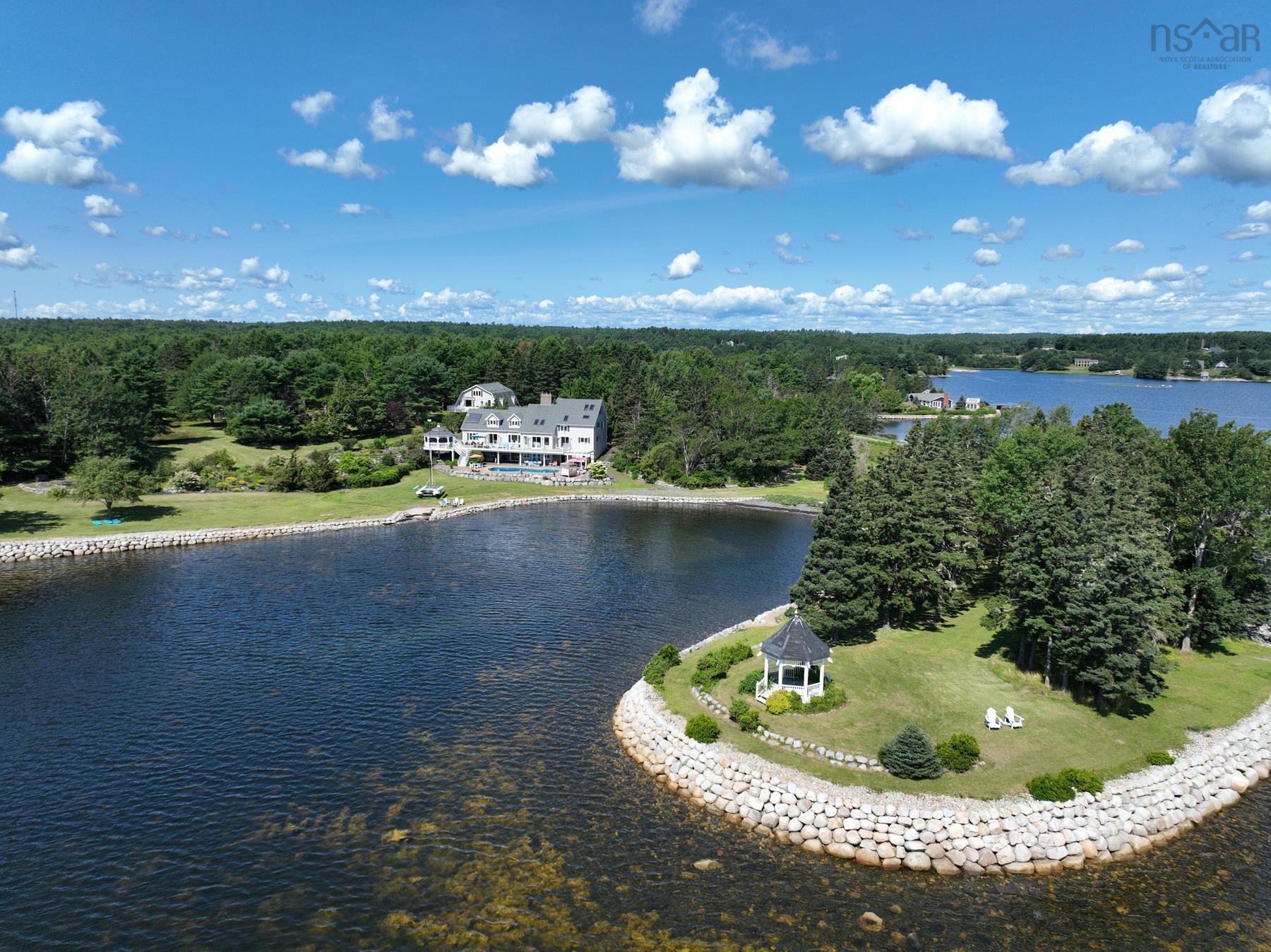 $3,875,000.00: 226 Crandall Road, Martins Point