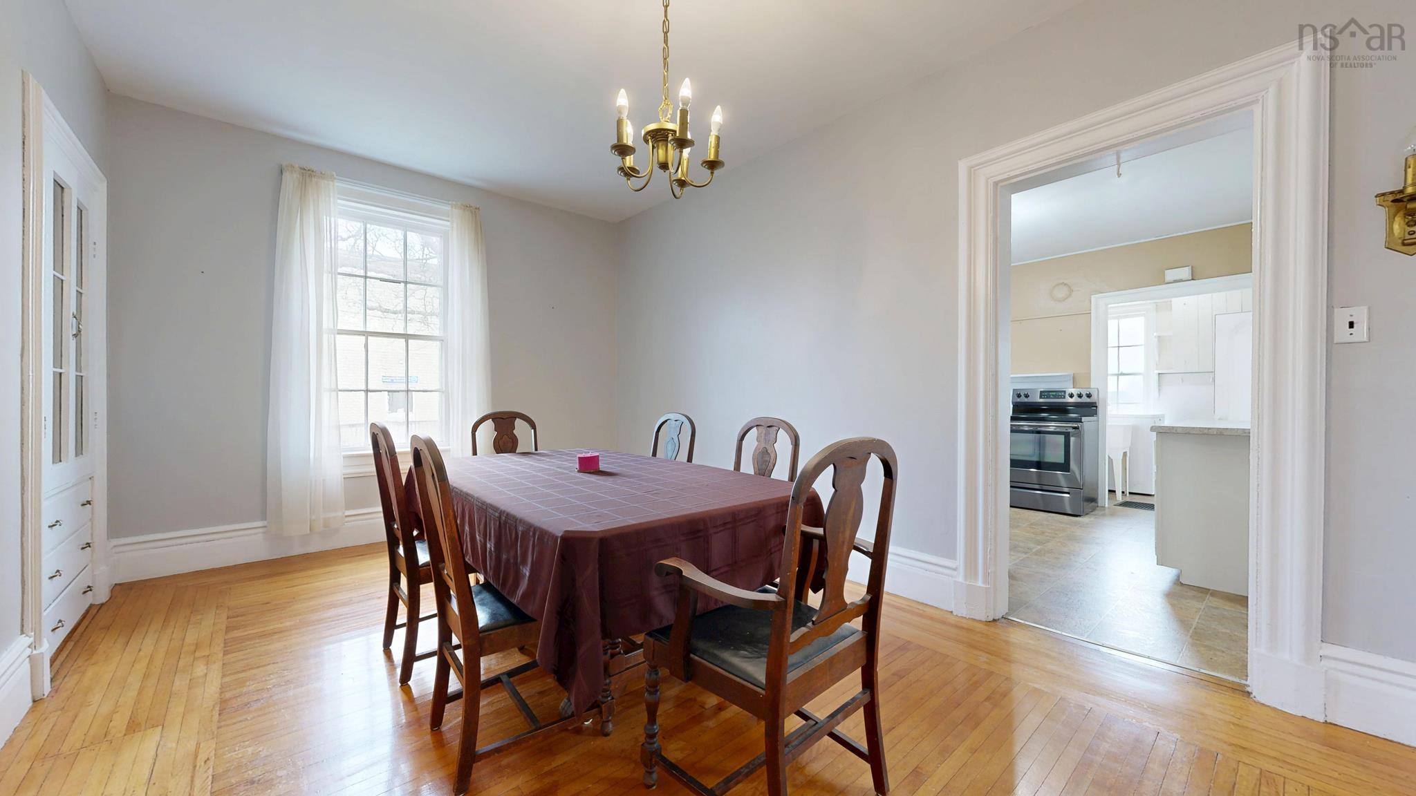 $299,000.00: 20 North Street, Lockeport