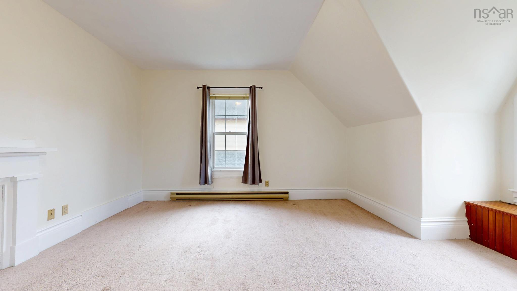 $299,000.00: 20 North Street, Lockeport