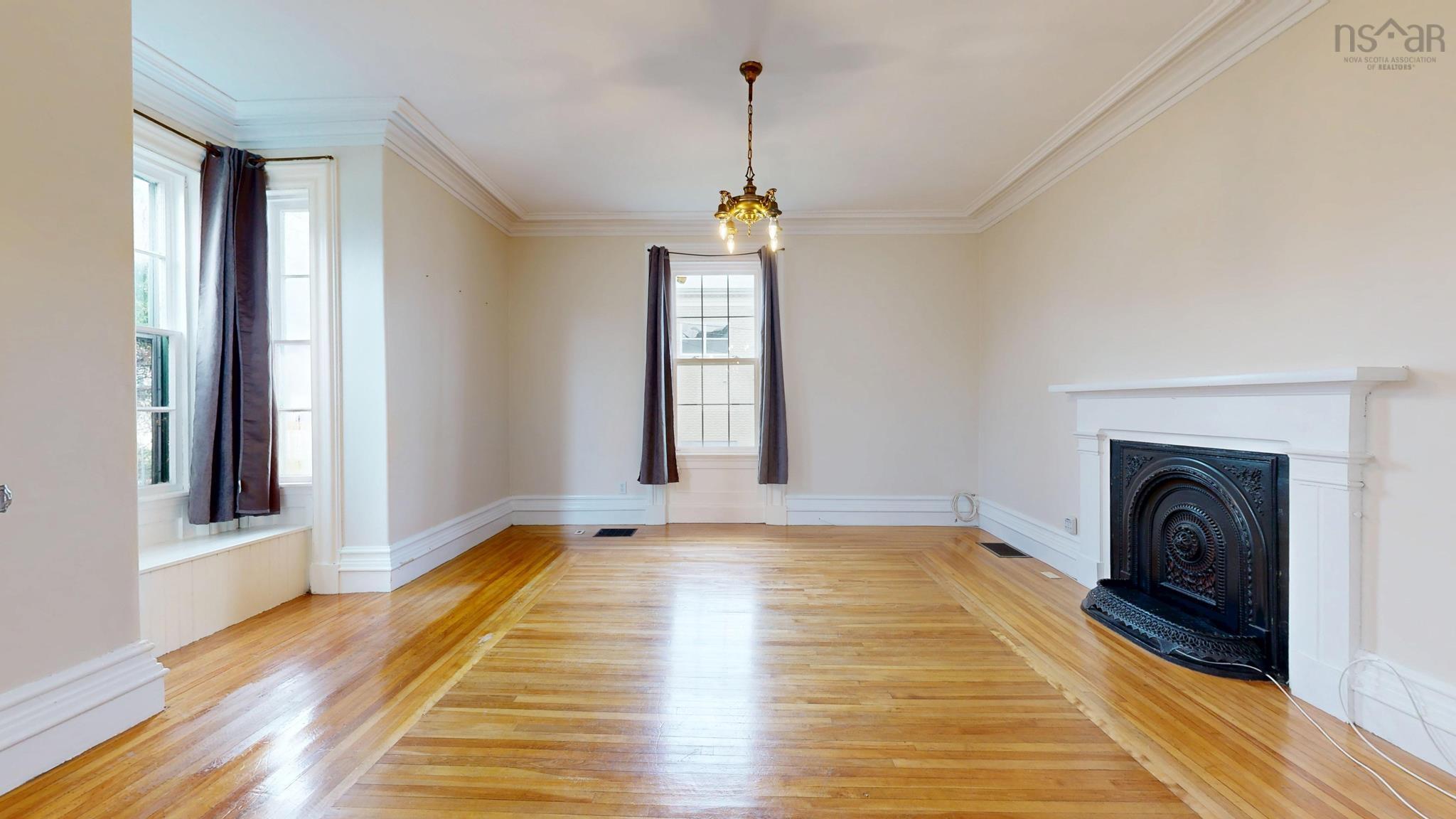 $299,000.00: 20 North Street, Lockeport