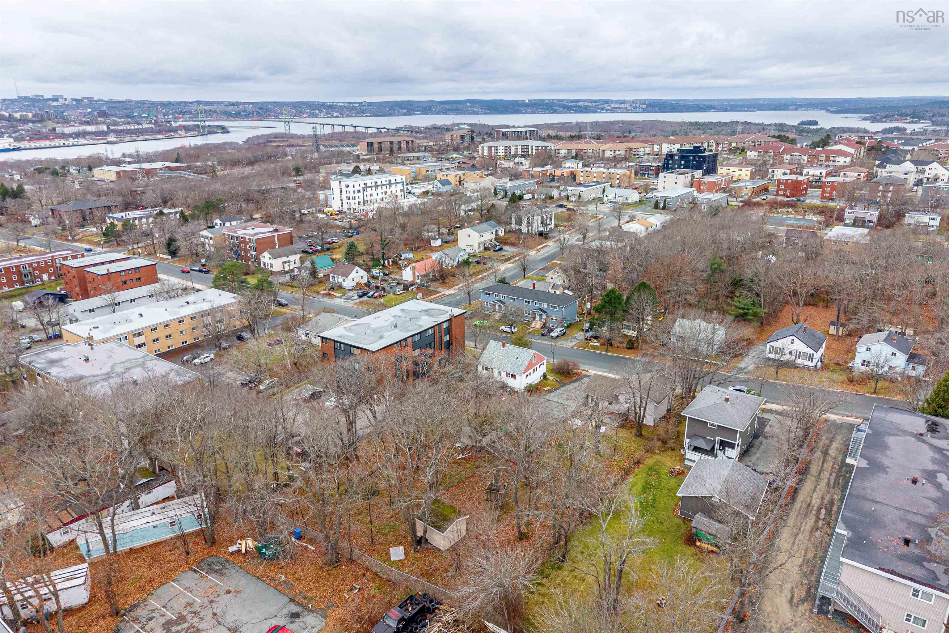 $999,800.00: 46 Primrose Street, Dartmouth