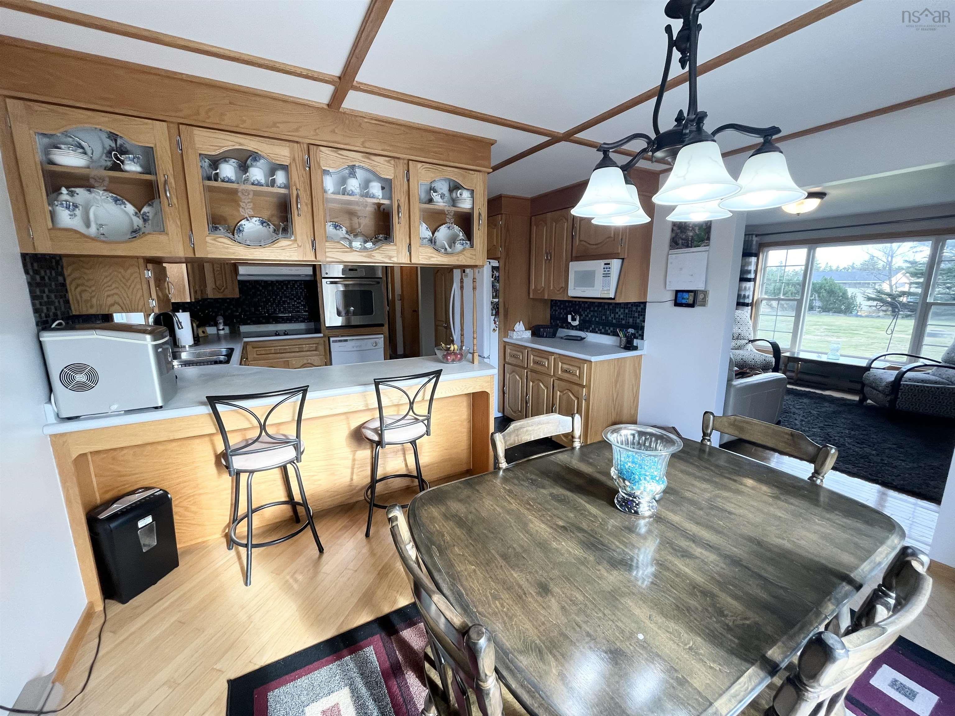 $385,000.00: 472 Centreville South Side Road, South Side