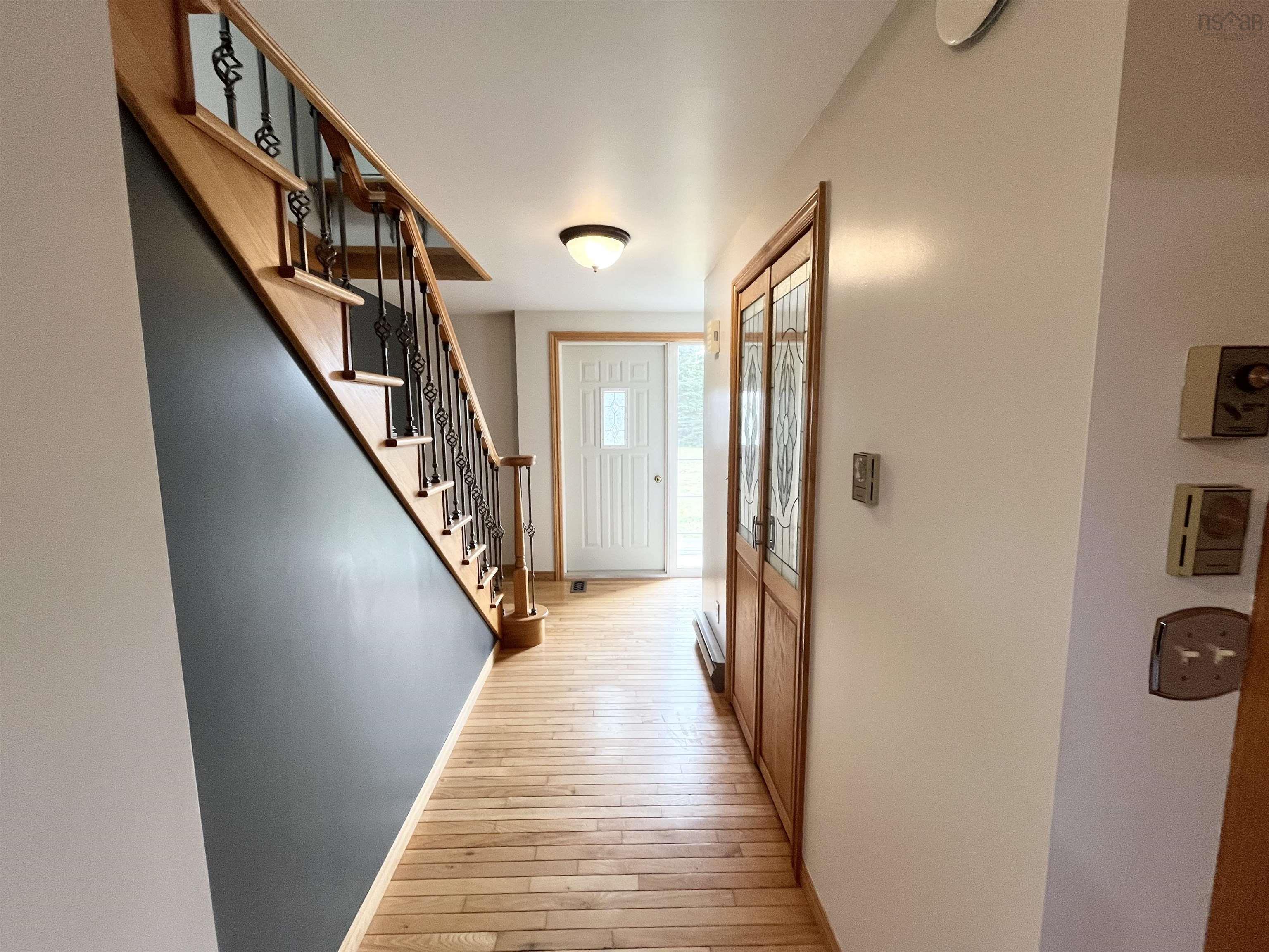 $385,000.00: 472 Centreville South Side Road, South Side