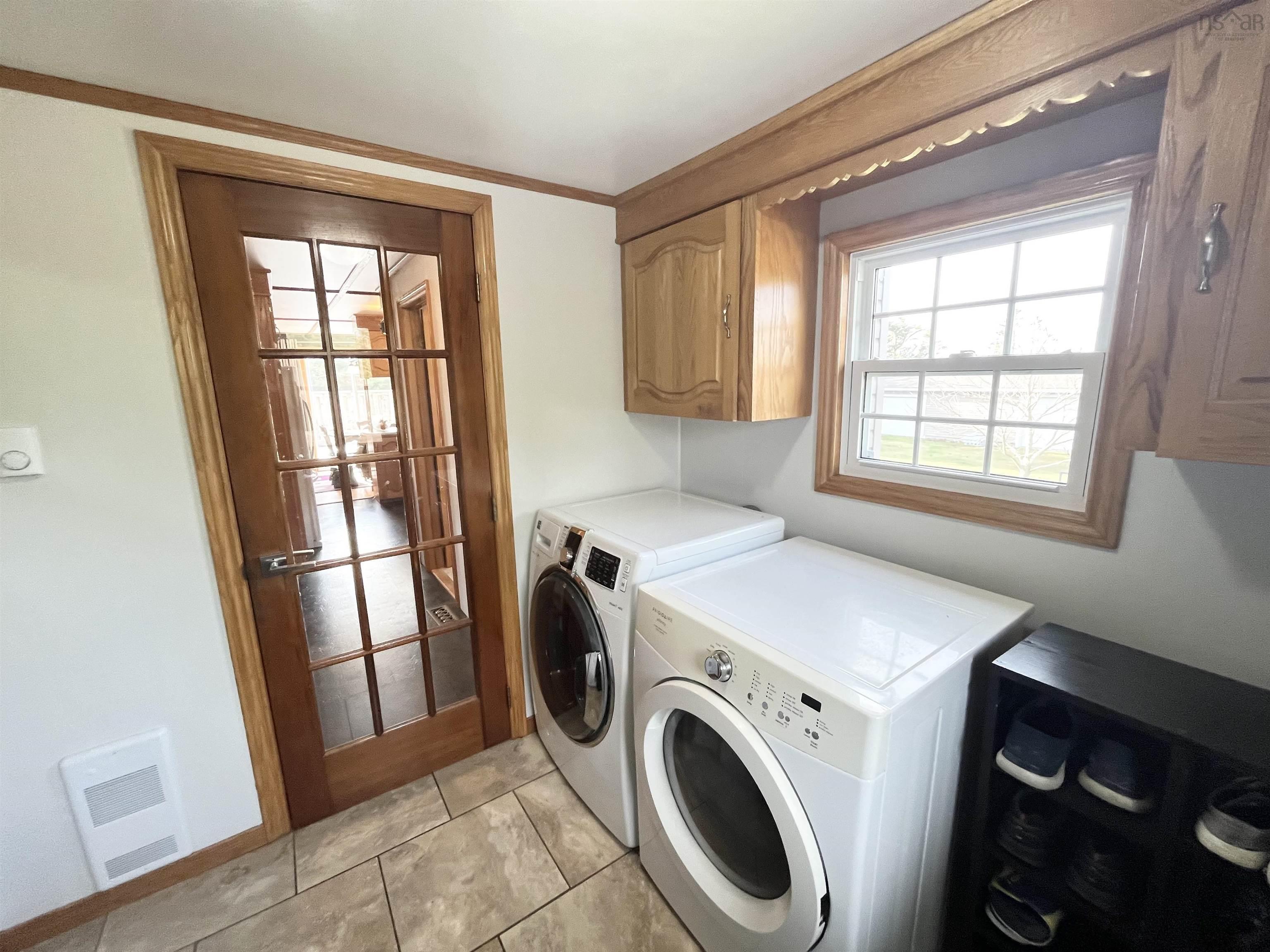 $385,000.00: 472 Centreville South Side Road, South Side