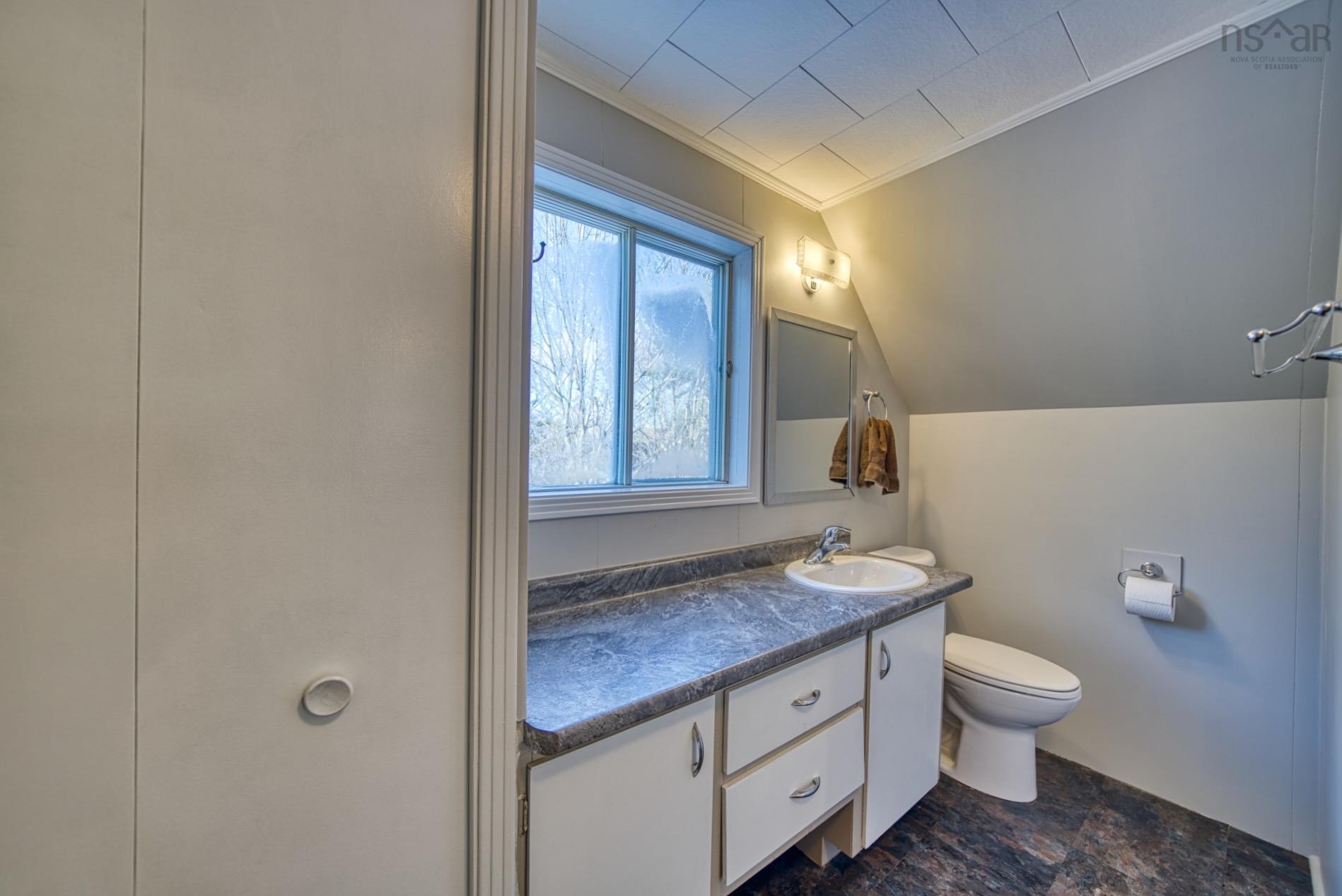 $369,000.00: 20 Pine Street, Bridgewater