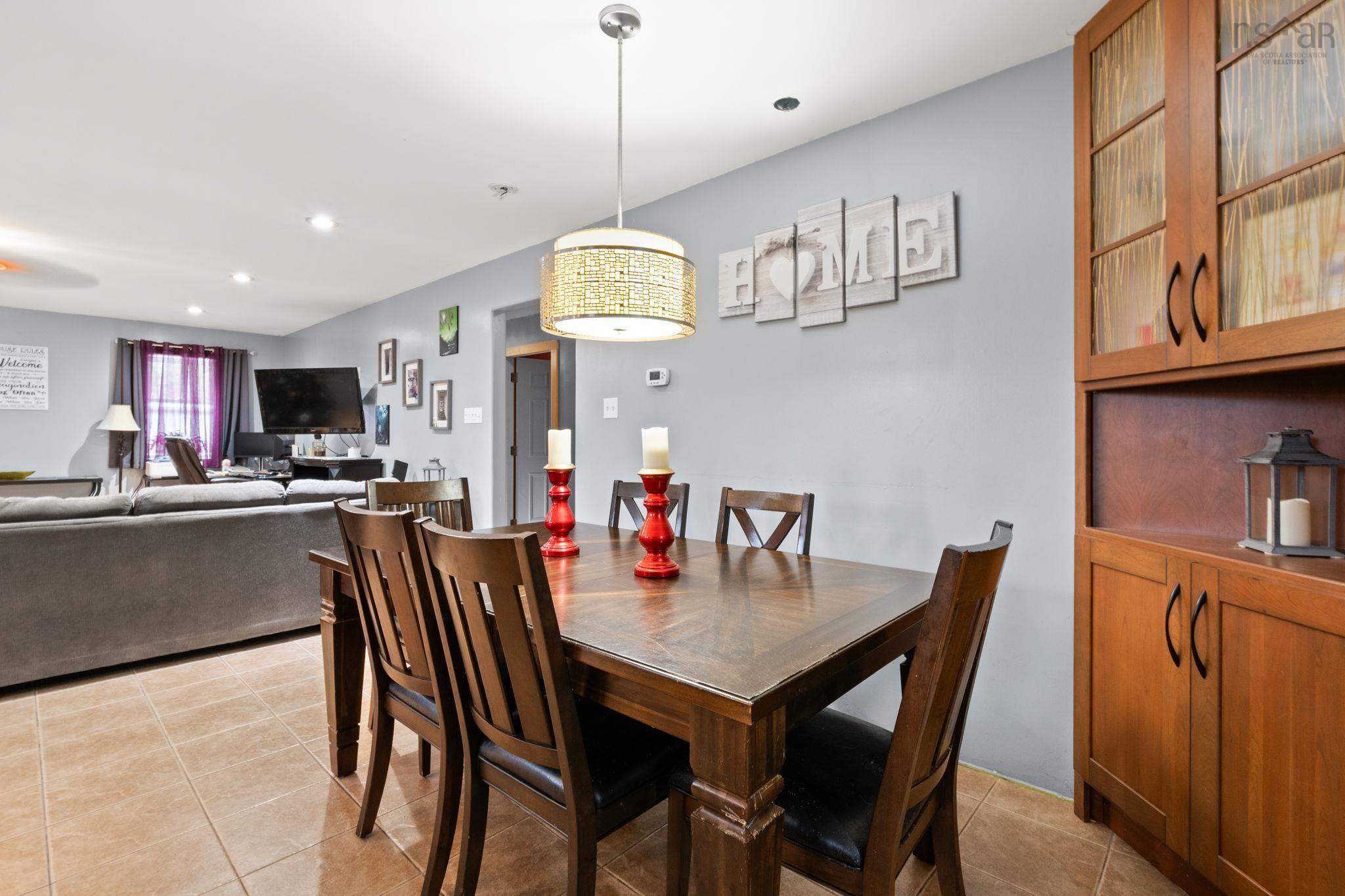 $529,900.00: 26 Willies Lane, Fox Point