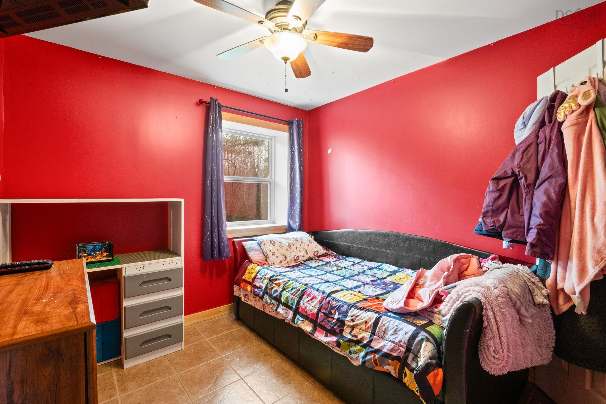 $529,900.00: 26 Willies Lane, Fox Point