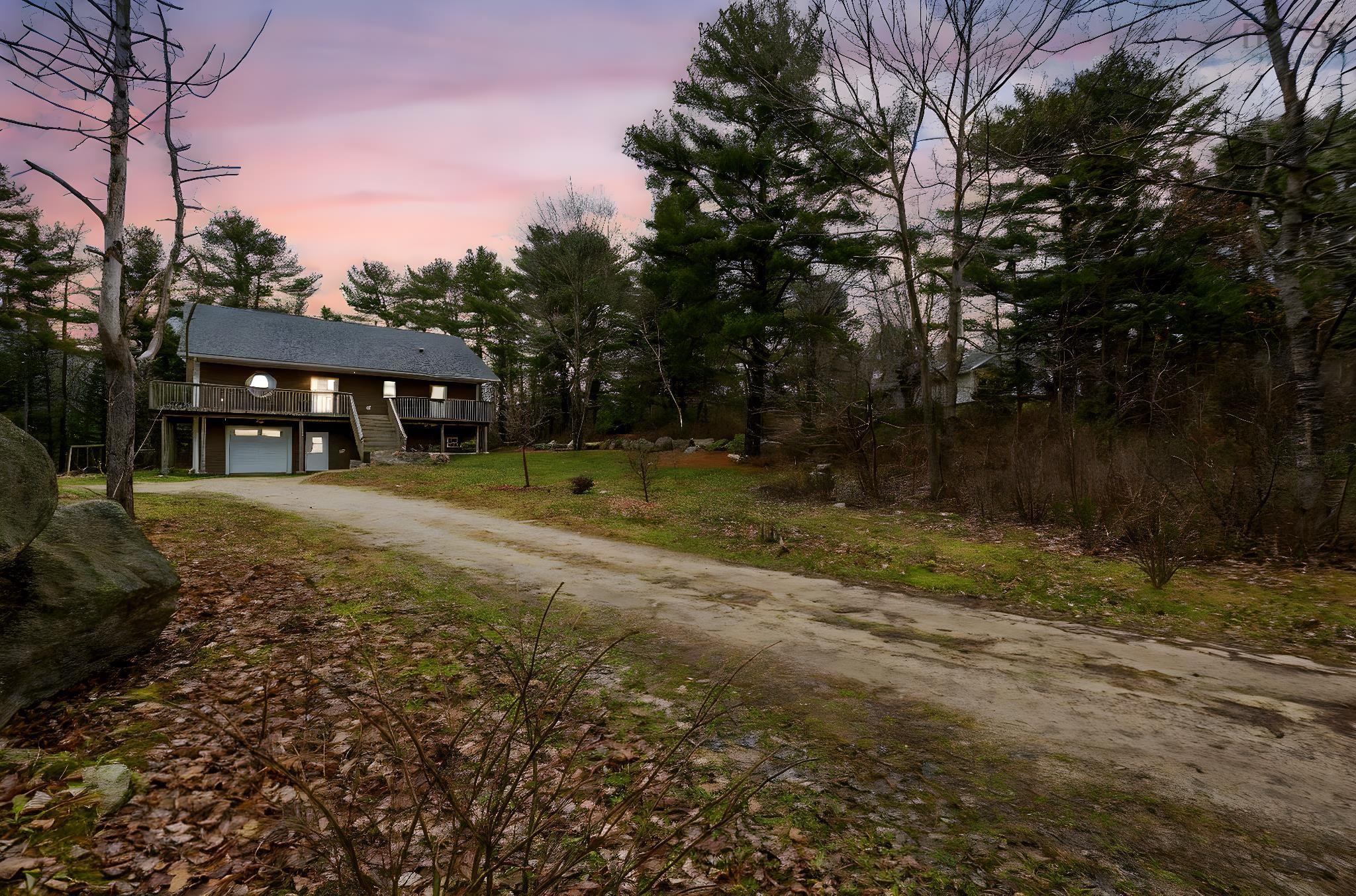 $529,900.00: 26 Willies Lane, Fox Point