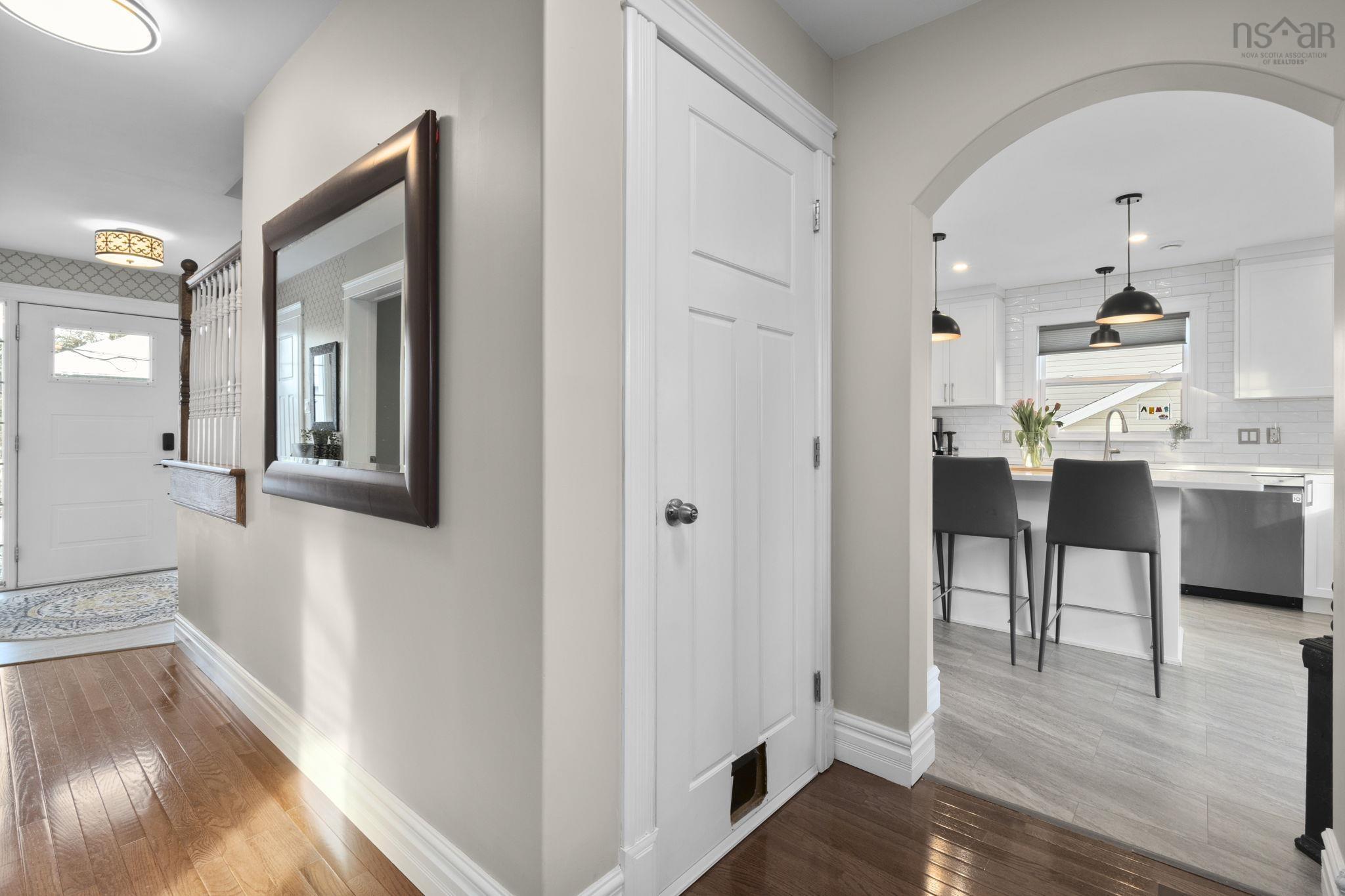 $779,000.00: 833 Basinview Drive, Bedford