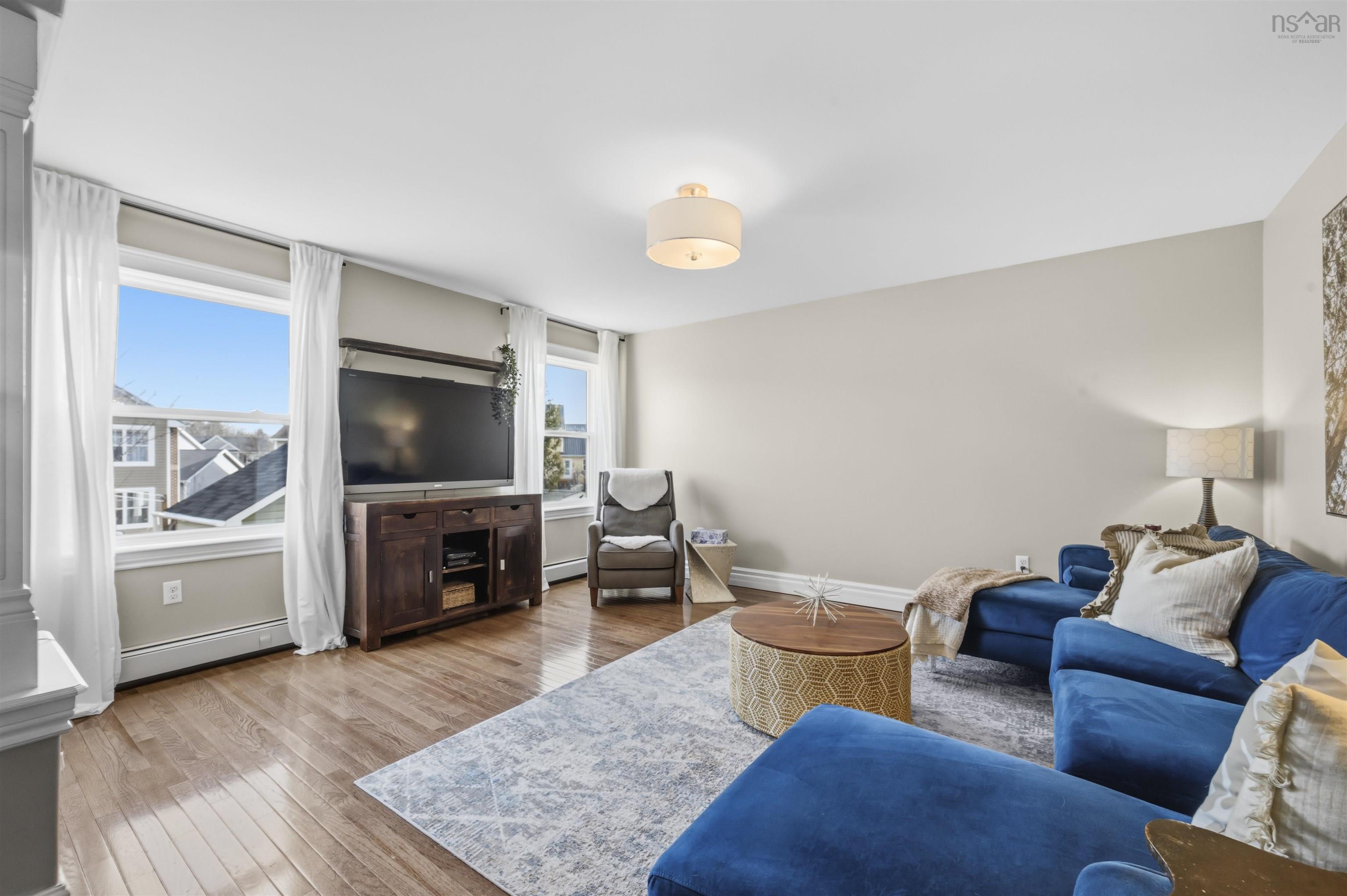 $779,000.00: 833 Basinview Drive, Bedford