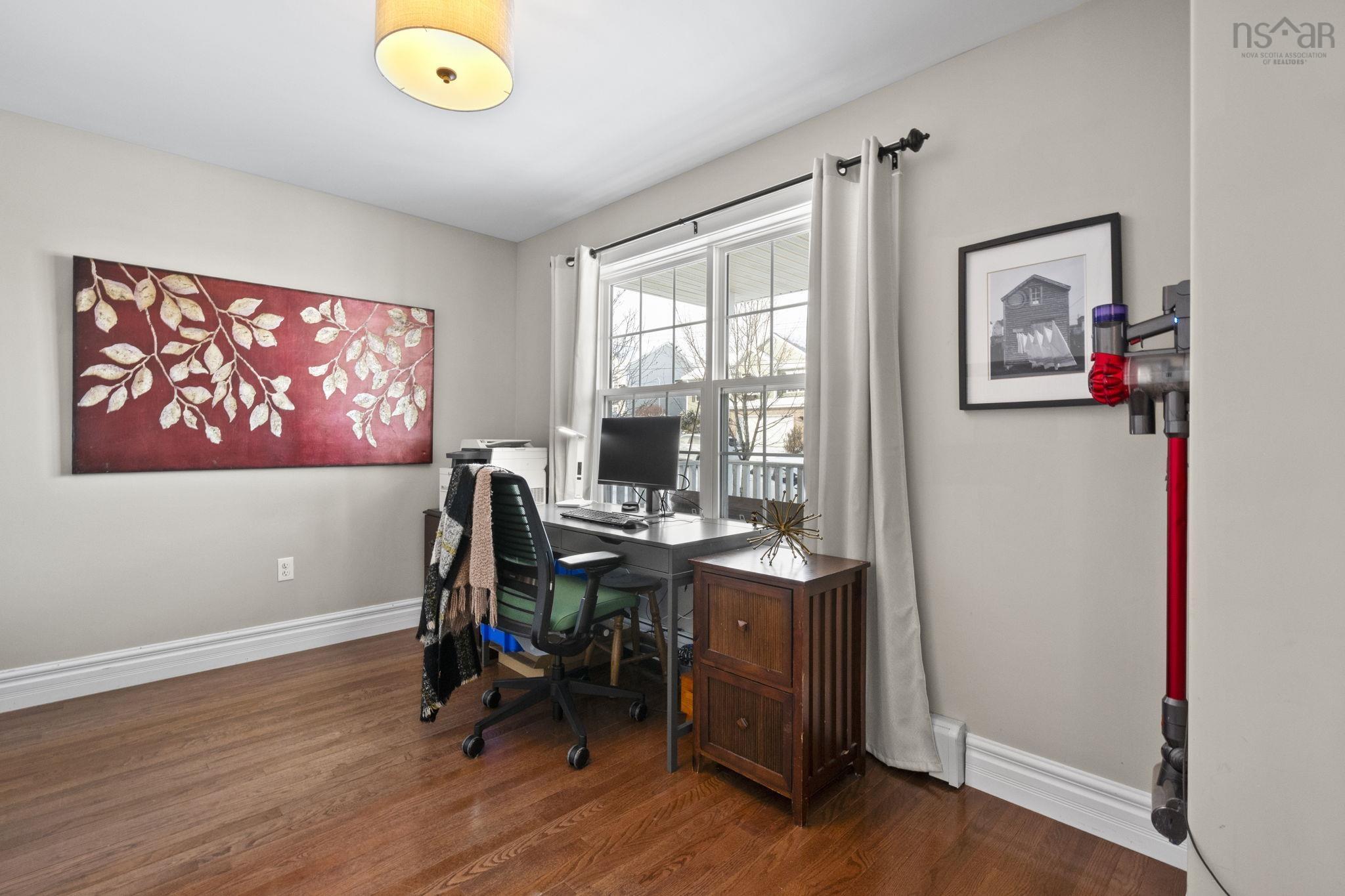 $779,000.00: 833 Basinview Drive, Bedford