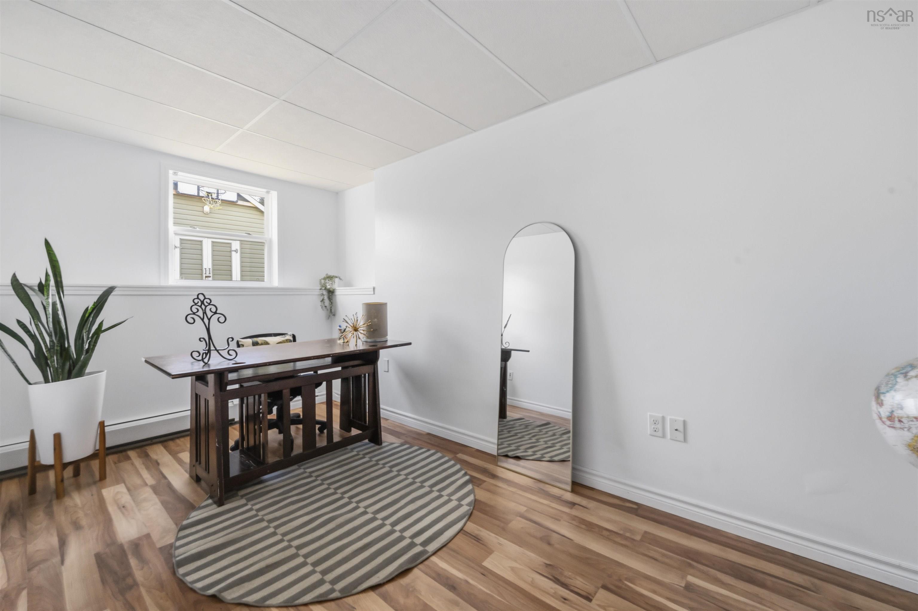 $779,000.00: 833 Basinview Drive, Bedford