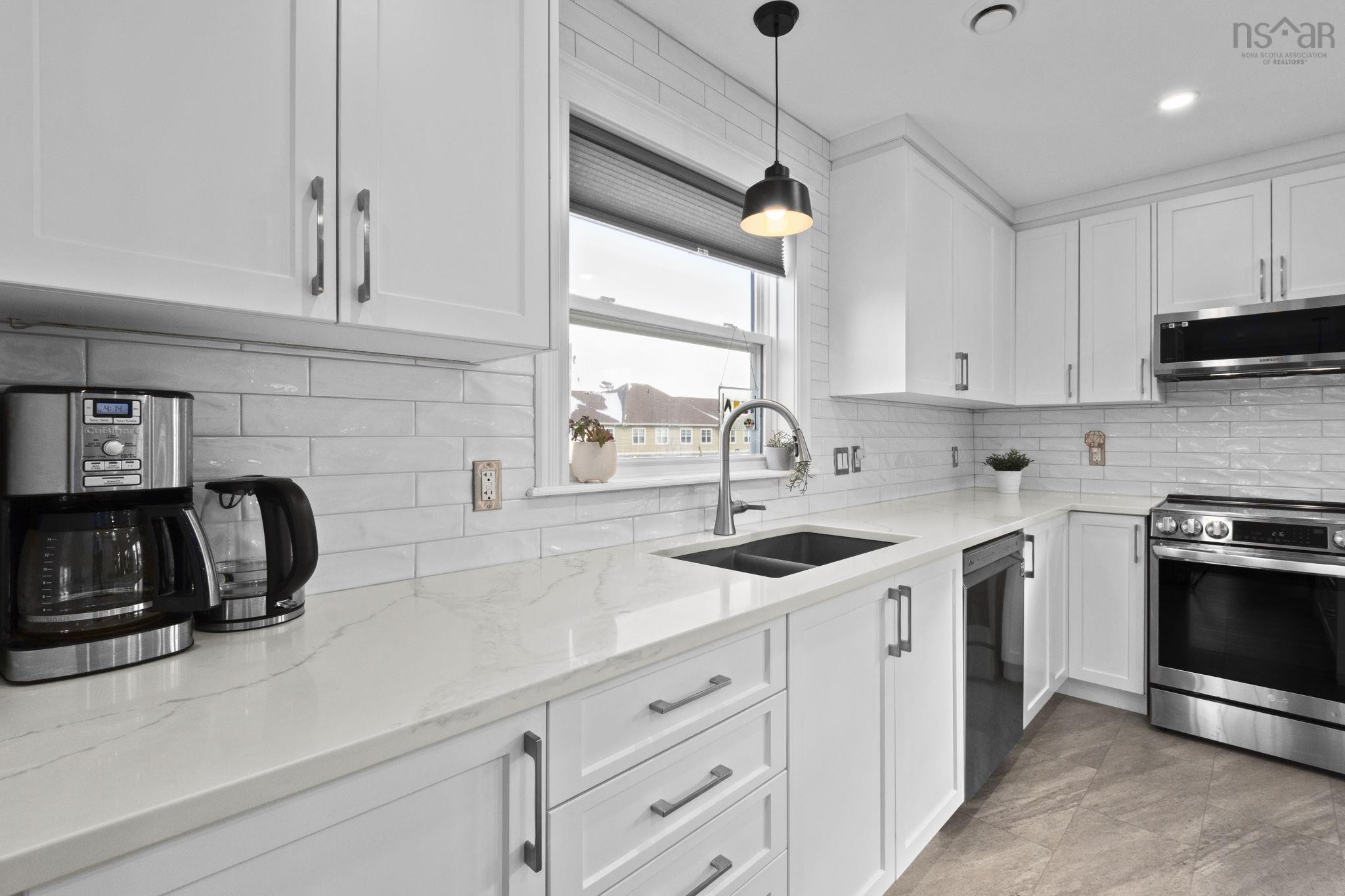 833 Basinview Drive, Bedford, NS (MLS 202529264)