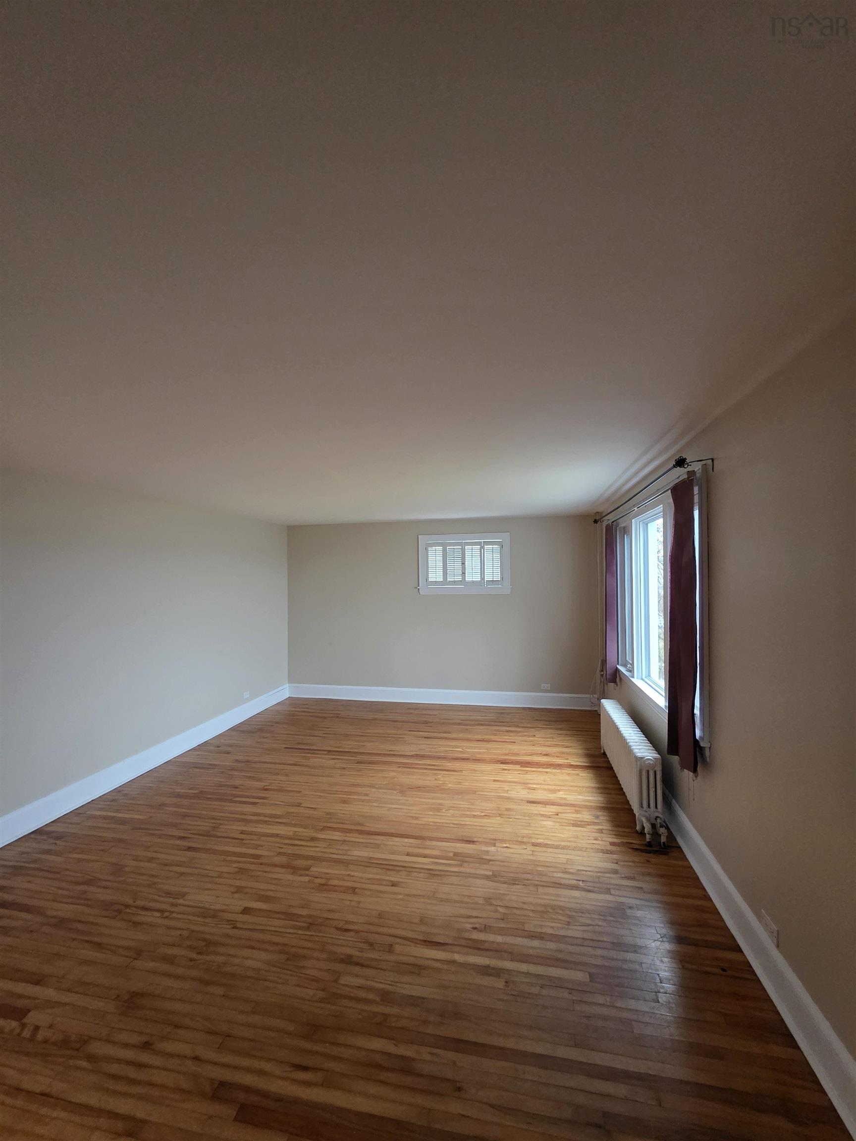 $299,900.00: 2345 Highway 239 Highway, Point Edward