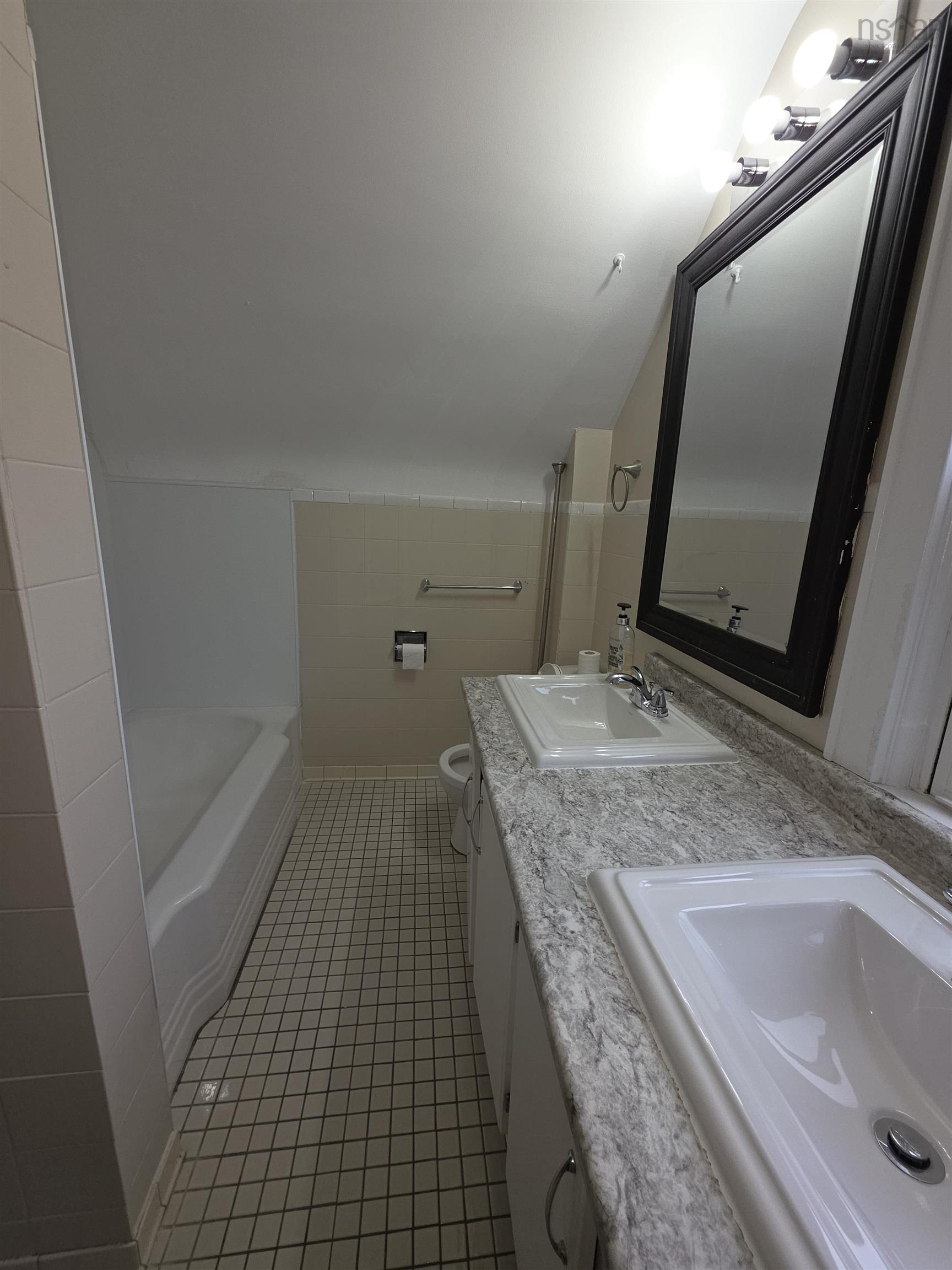 $299,900.00: 2345 Highway 239 Highway, Point Edward