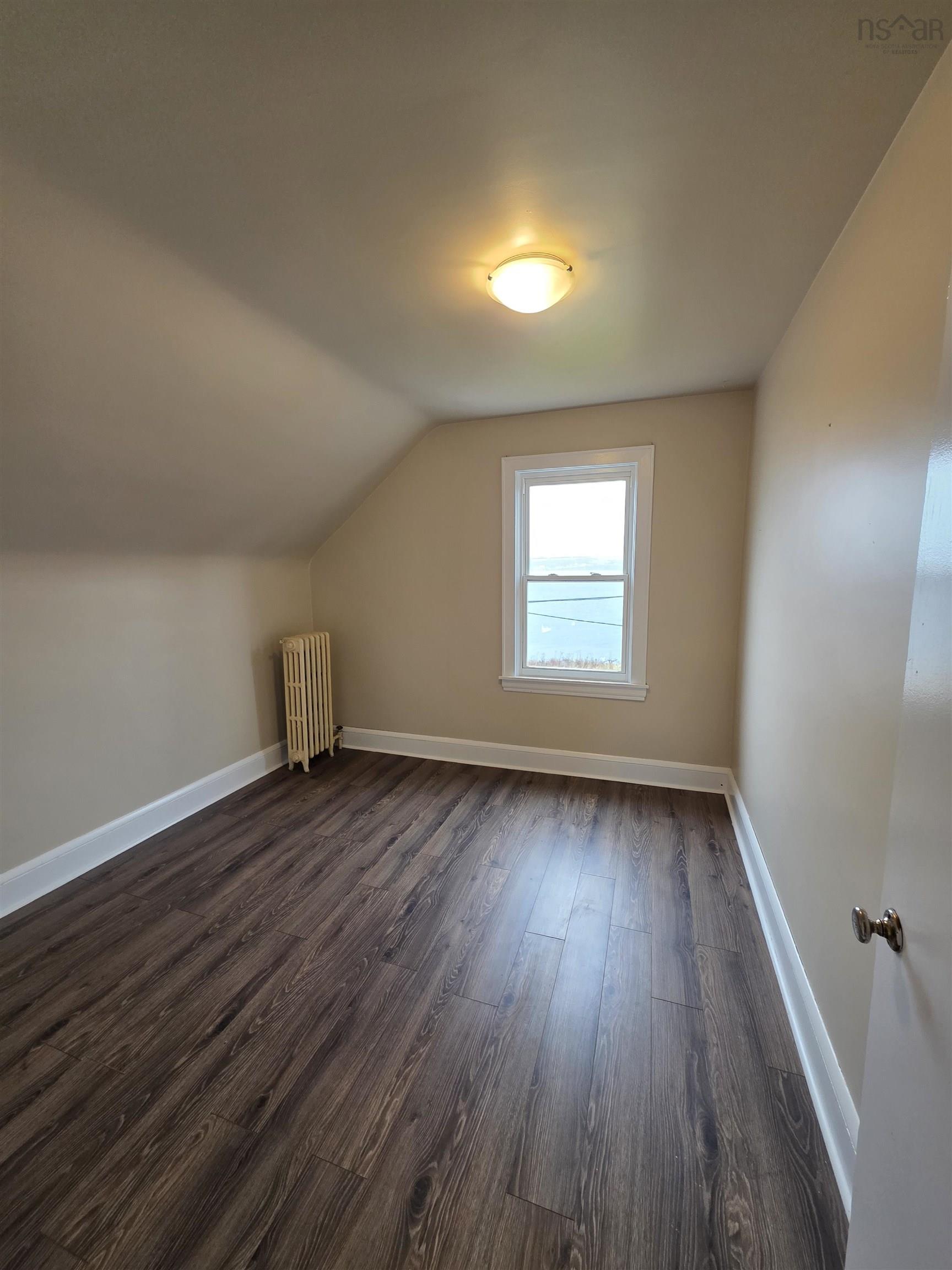 $299,900.00: 2345 Highway 239 Highway, Point Edward